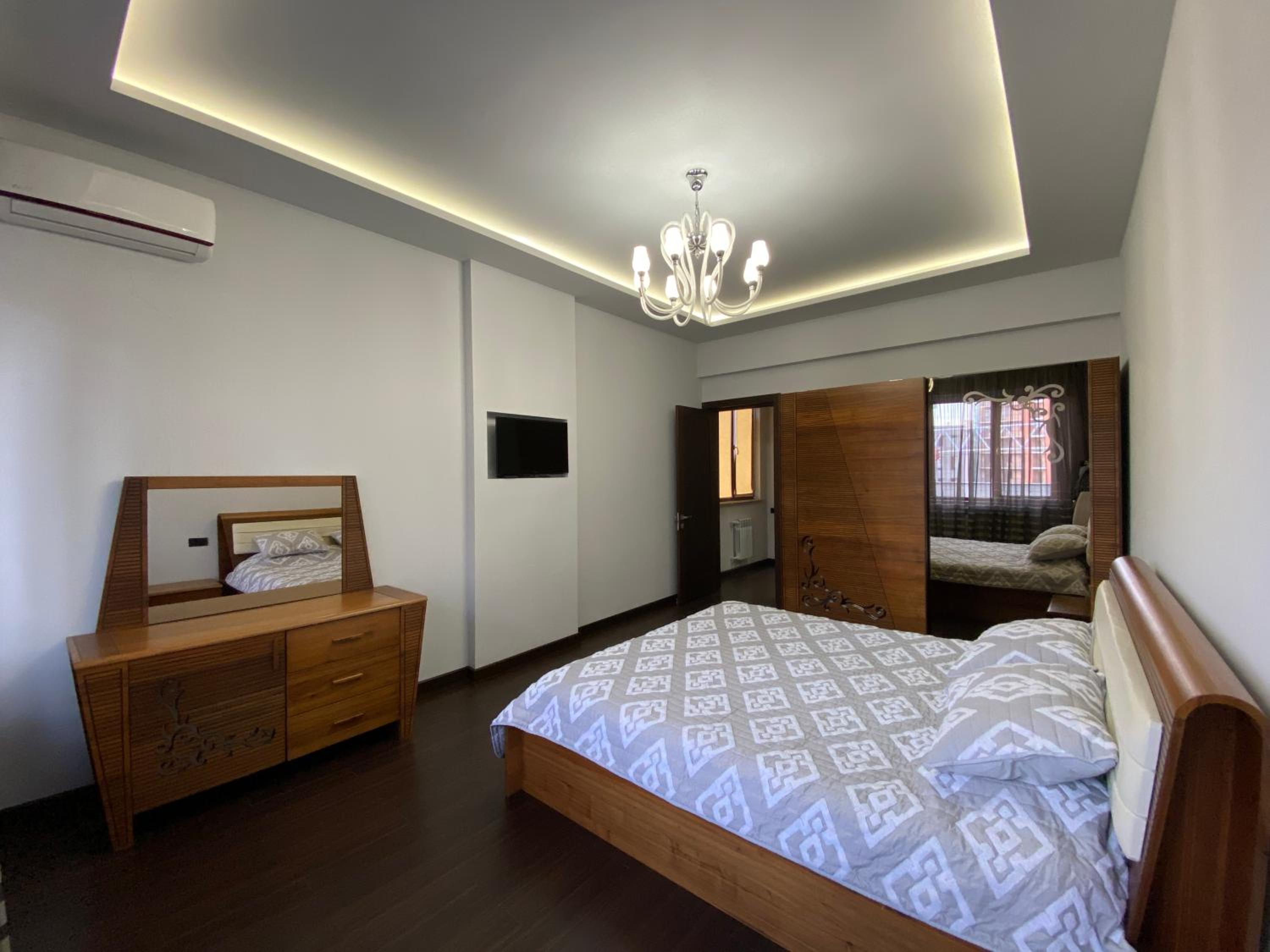 Northern Avenue, 4 bedrooms Grand & Luxe apartment T8