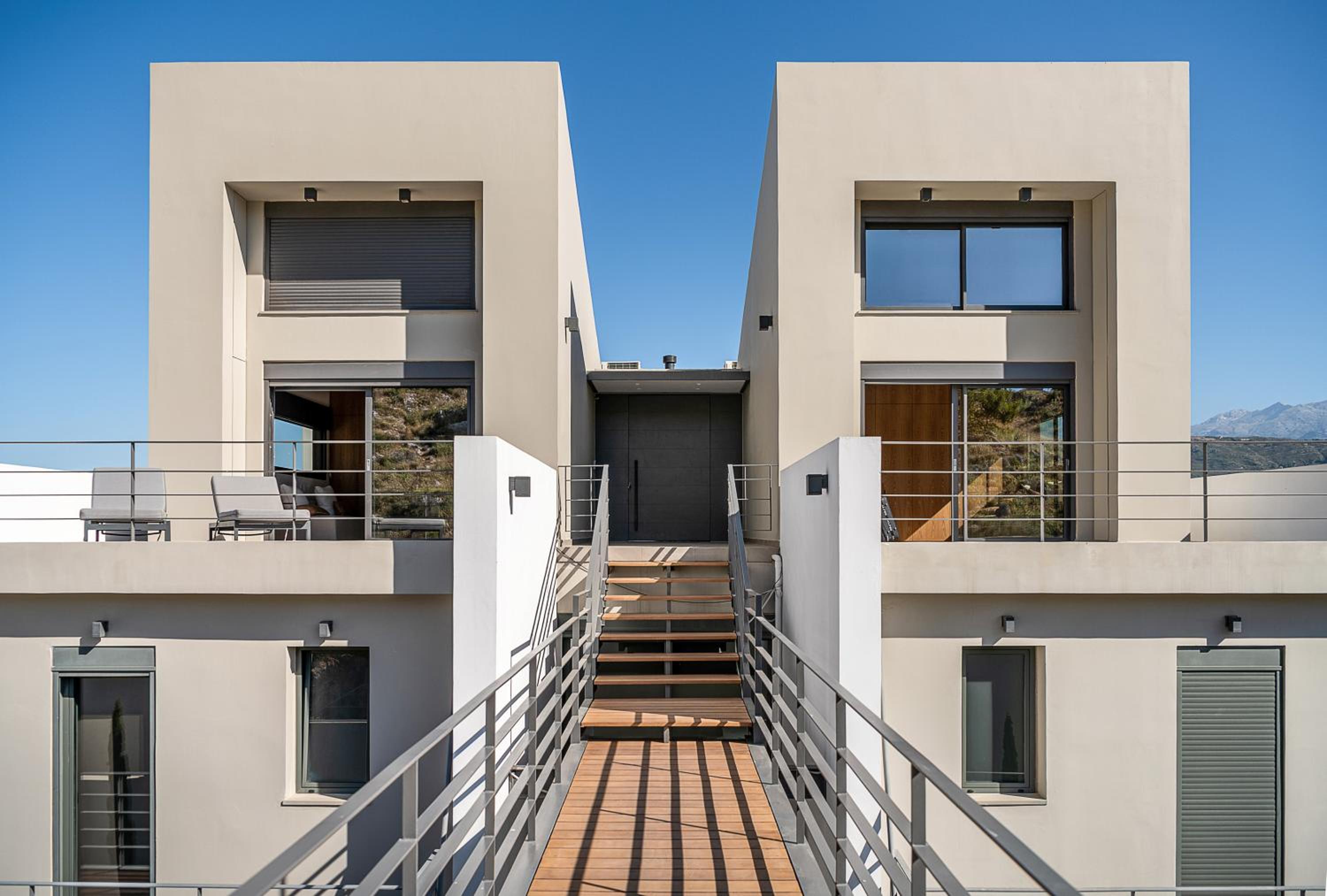 Seametry Luxury Living Penthouse view 3