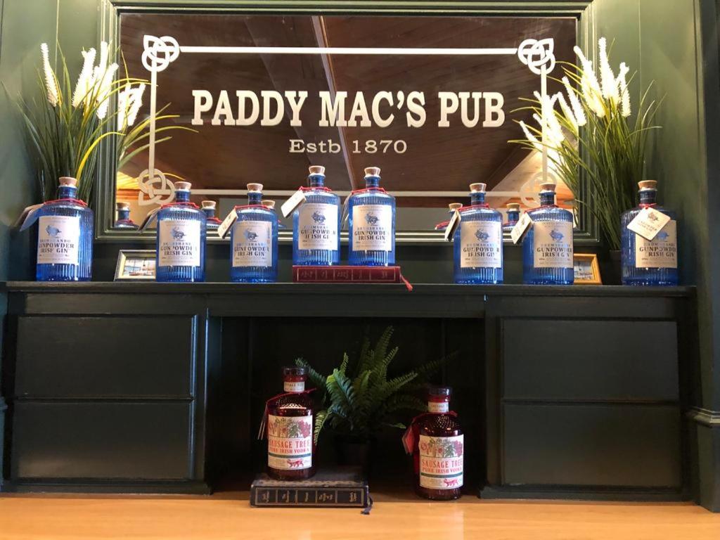 Paddy Mac's Self Catering Holiday Bar view 3