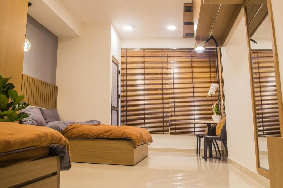 SOHO Suites - Saigon Central, 5-Min-To-Bui Vien Street
