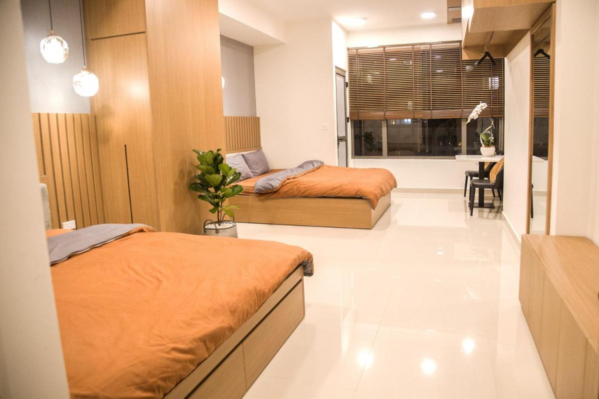 SOHO Suites - Saigon Central, 5-Min-To-Bui Vien Street