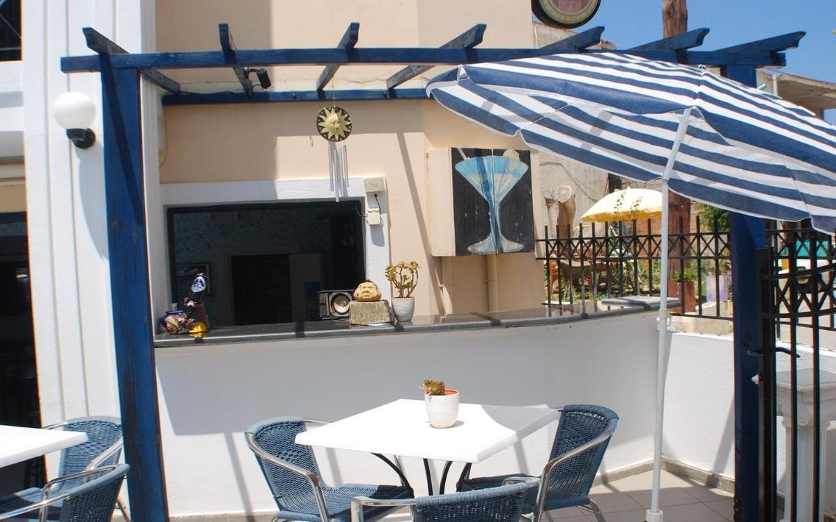outdoor BBQ area