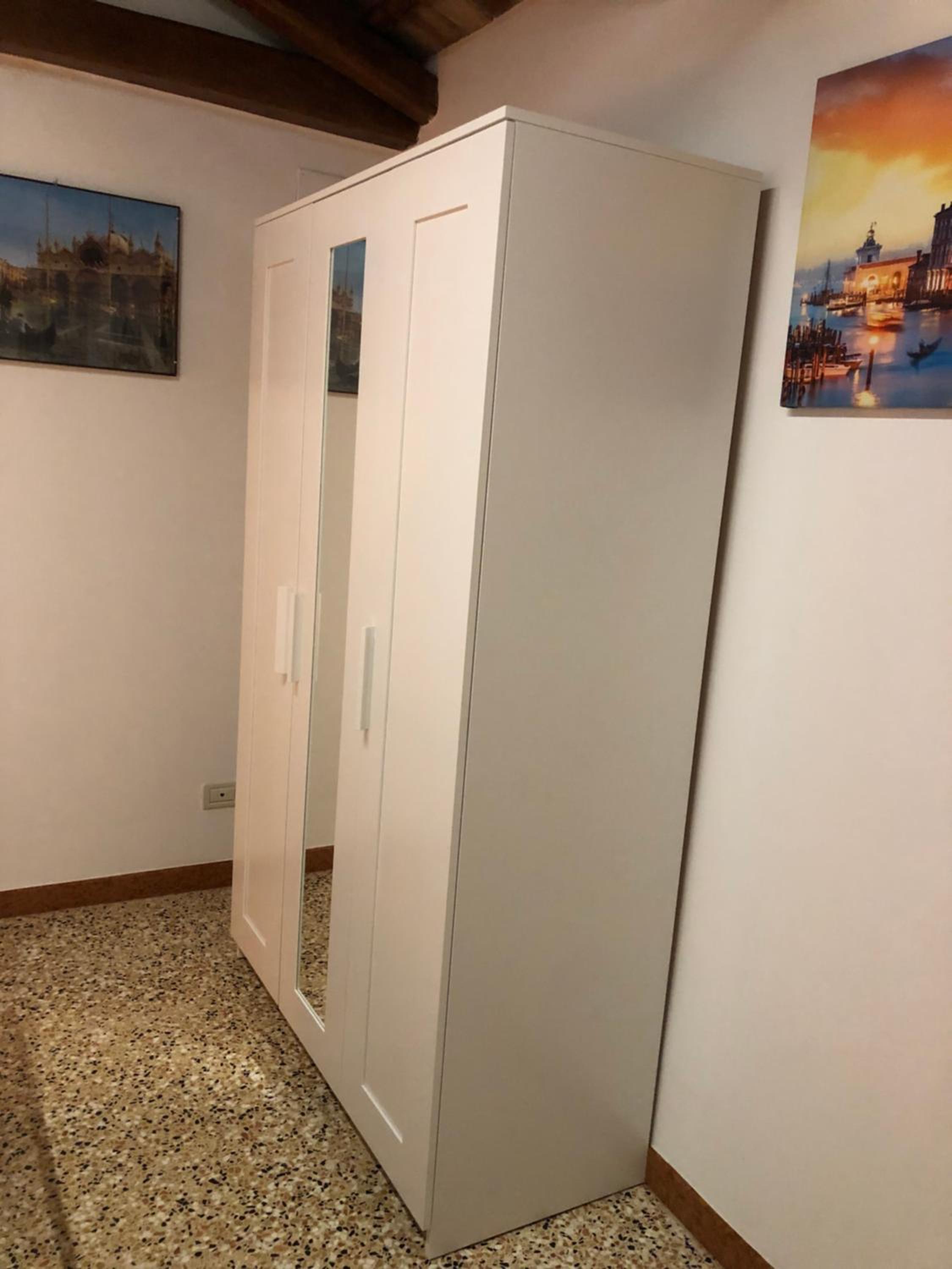SALAMON GUEST HOUSE