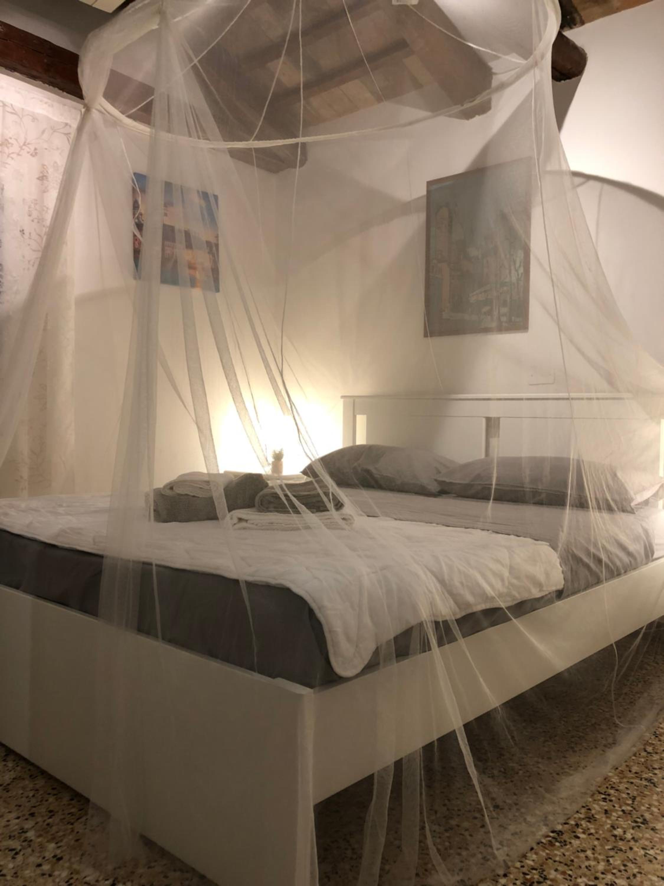 SALAMON GUEST HOUSE