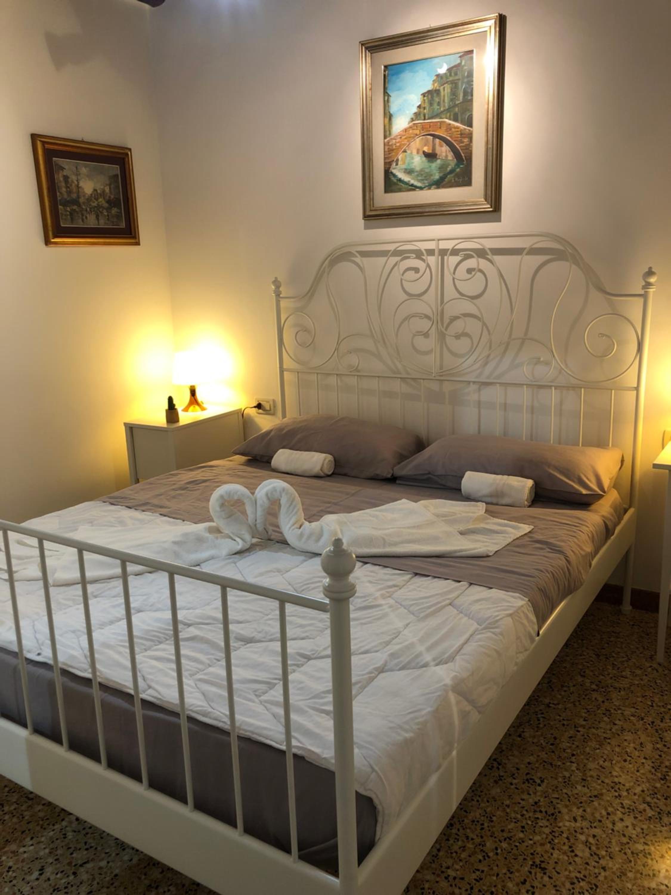 SALAMON GUEST HOUSE