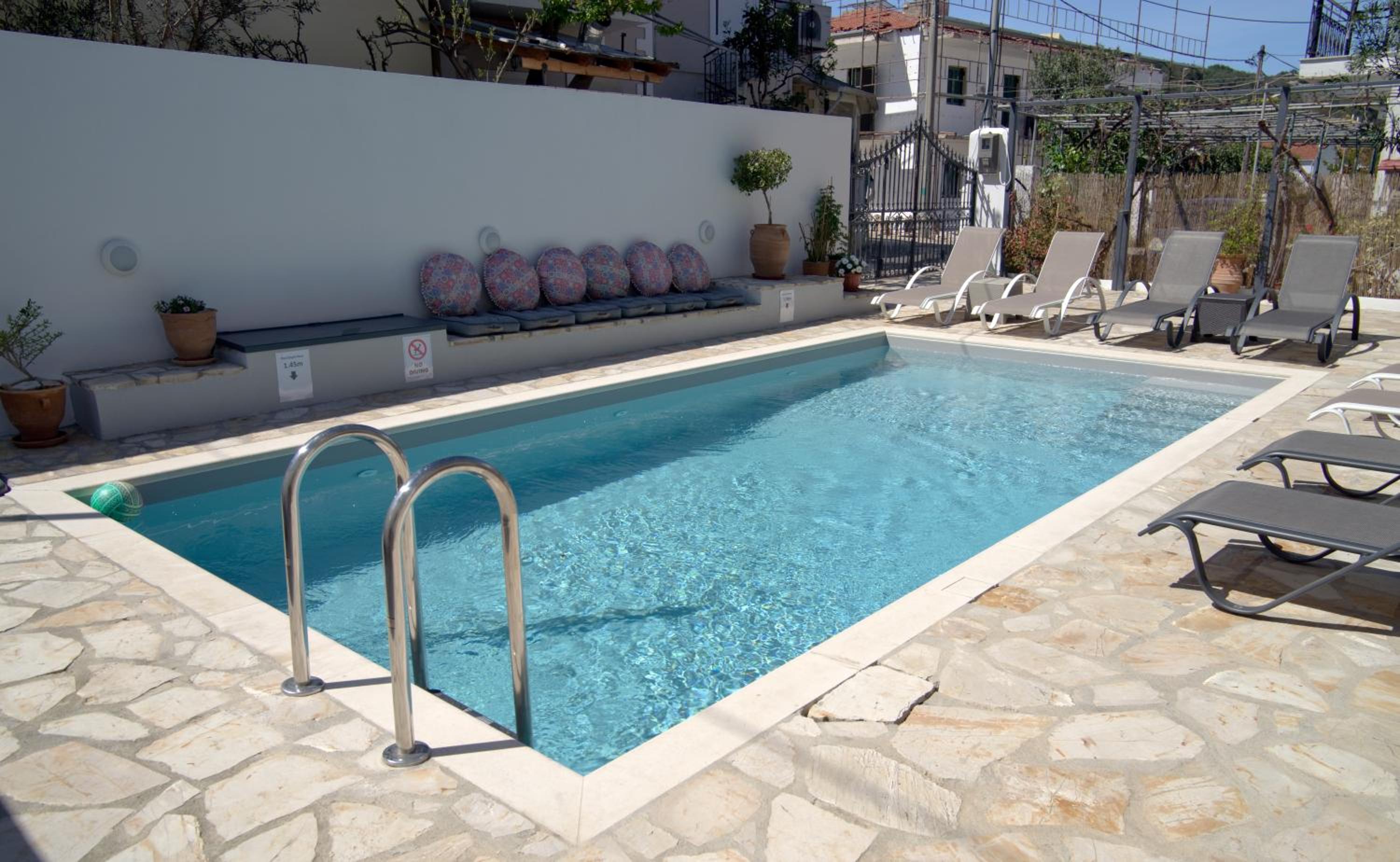 Nicola's Apartments view 4