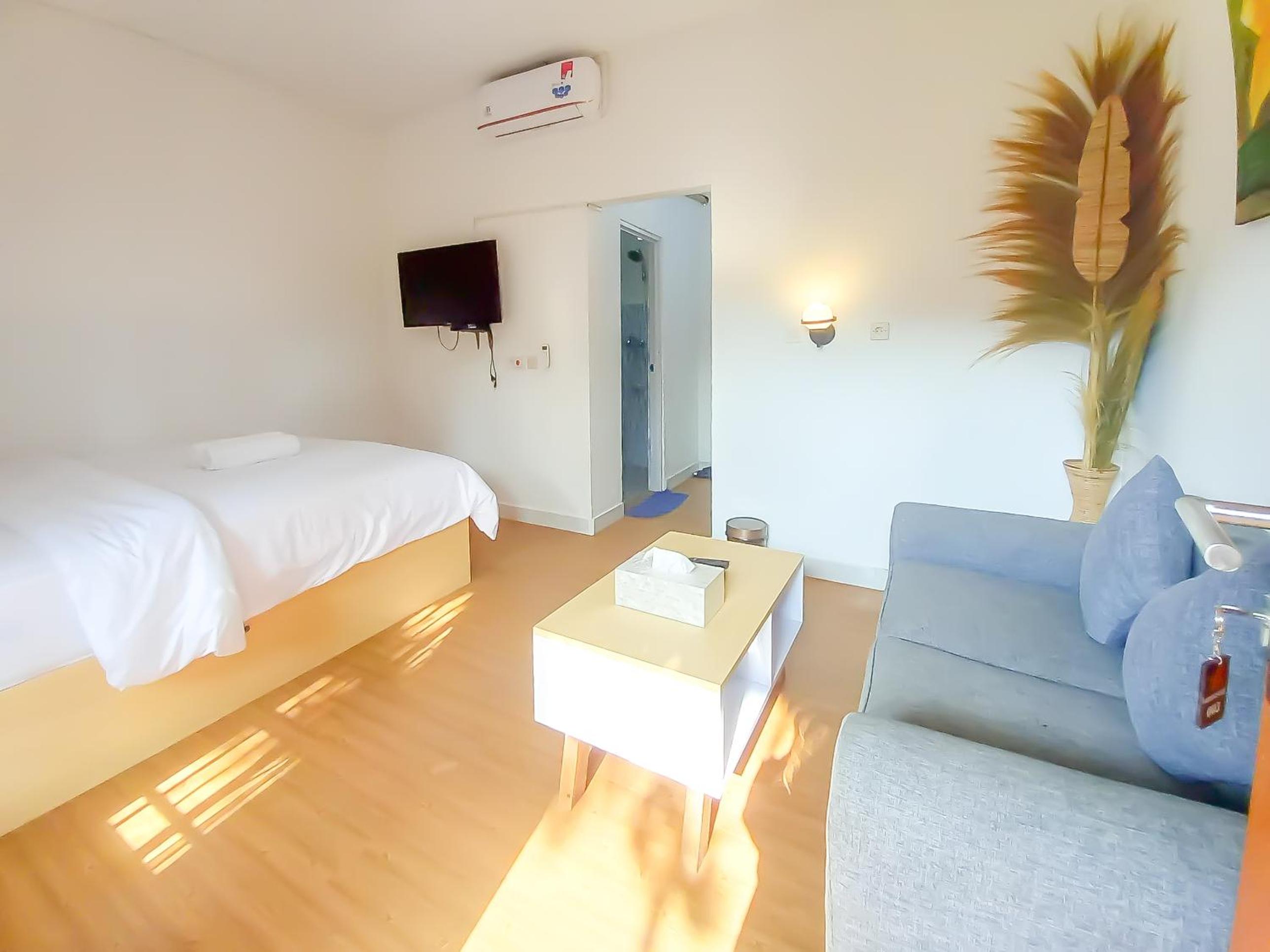 hotel room
