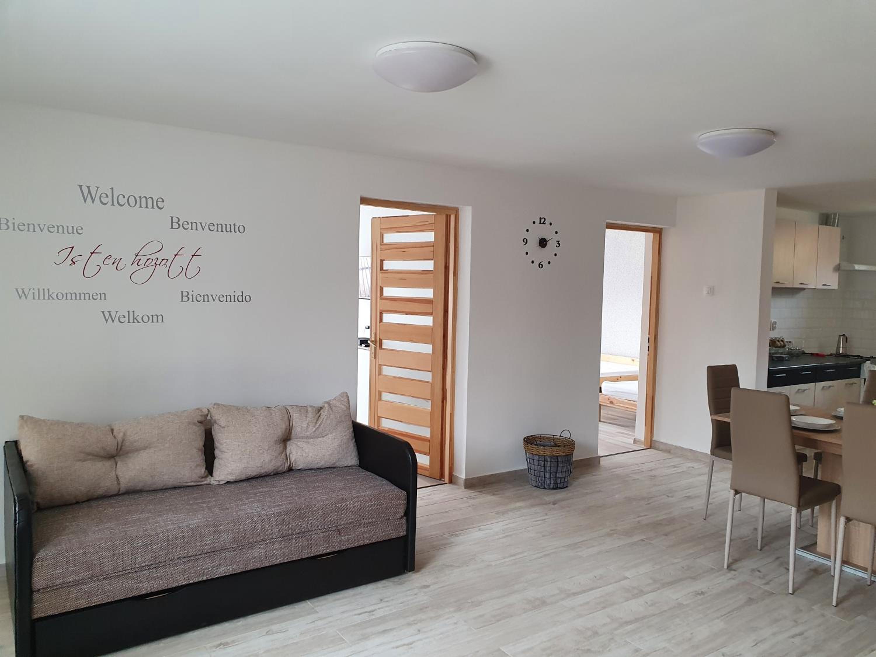 Família Apartman Cserkeszőlő view 4