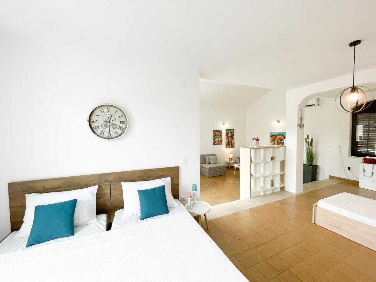 Spacious Apartment Amaros view 5