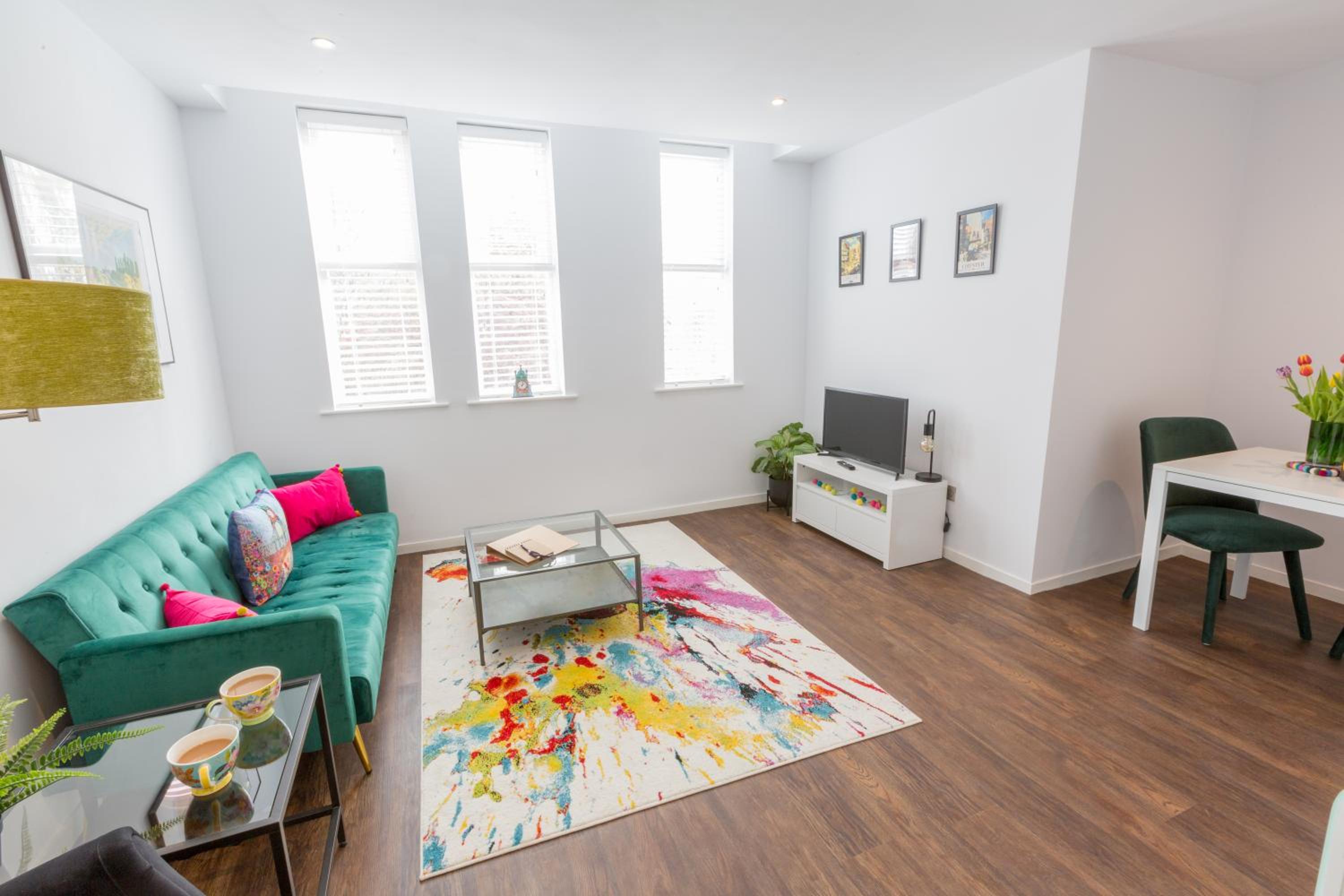 Chester Stays - Lovely apartment in the heart of Chester with free parking view 4