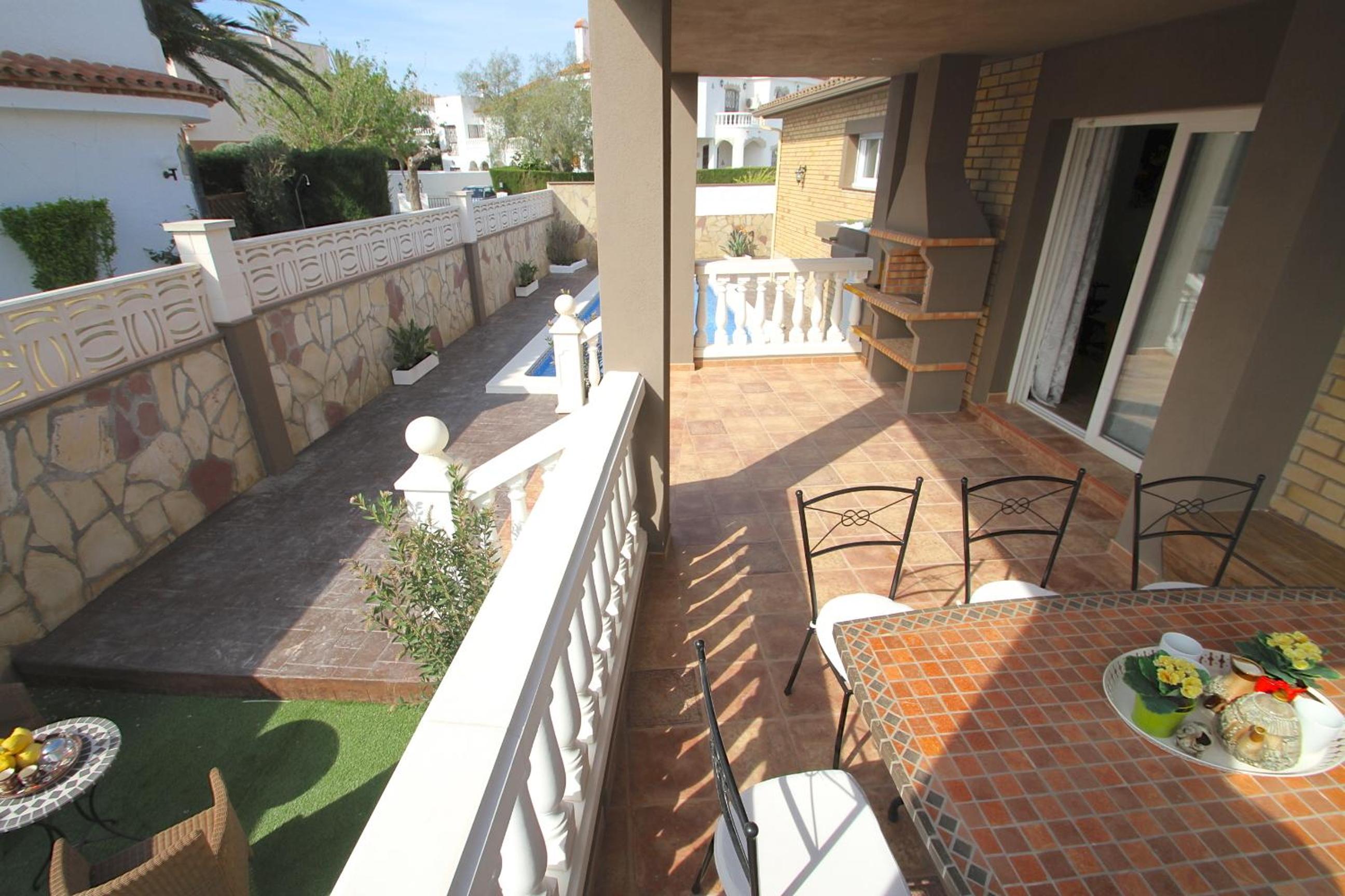 ARENDA Villa Flandes Pino Alto view 2