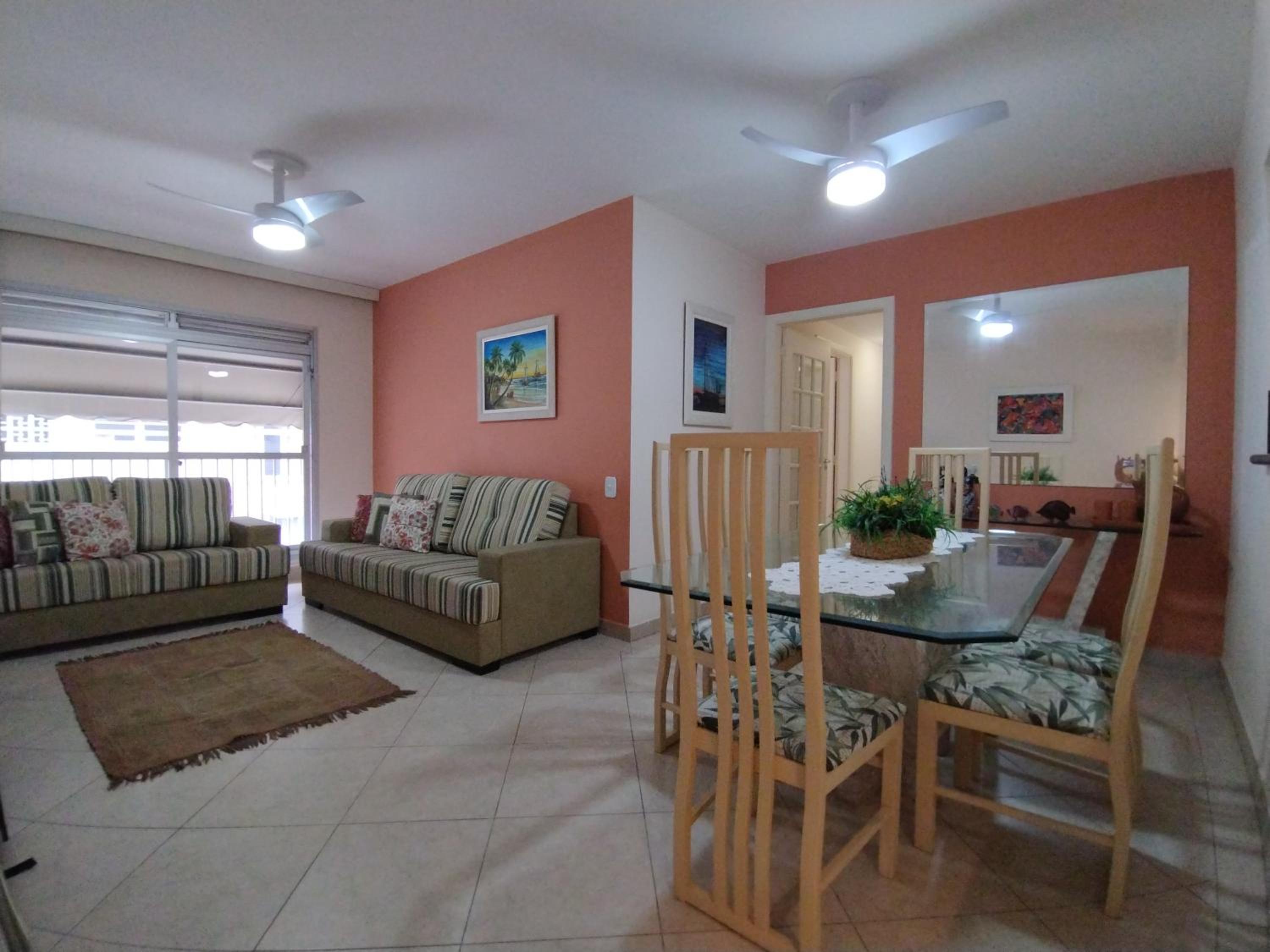 Apartamento amplo próximo a praia - Faça tudo a pé view 5