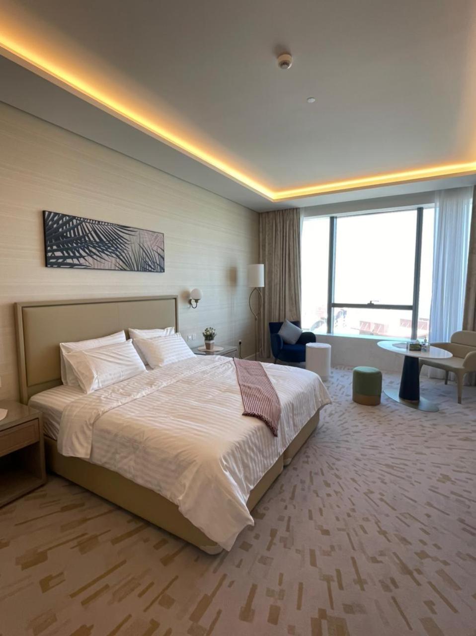 Palm Tower Palm Jumeirah Dubai
