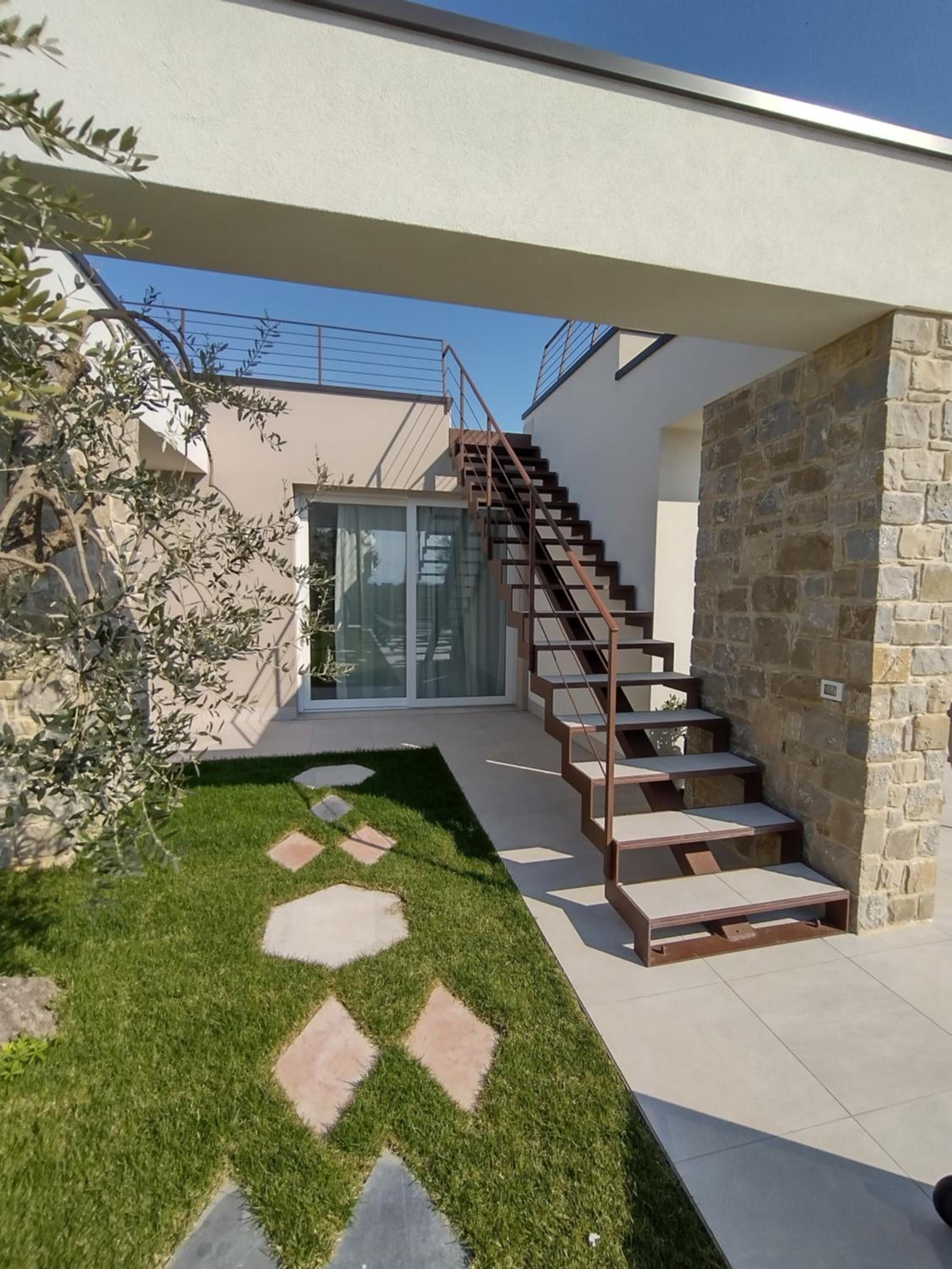 La Rondinella Apartments view 4