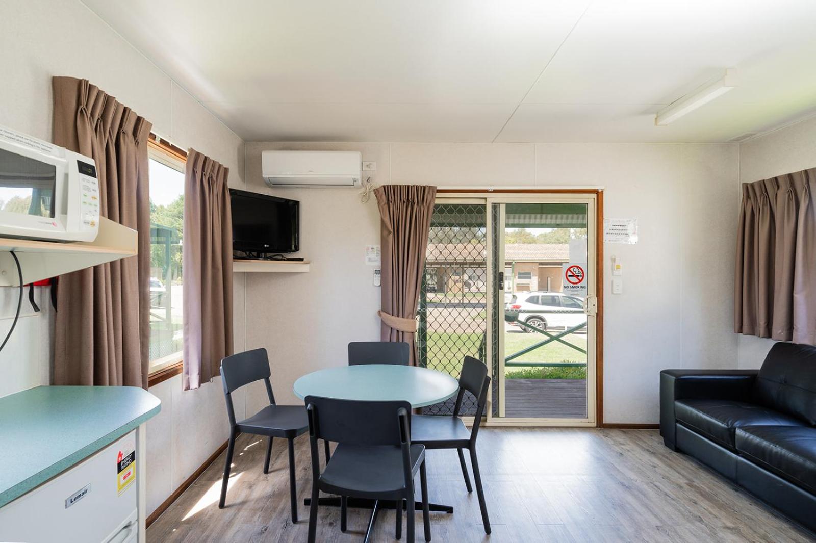Gundagai Cabins & Tourist Park