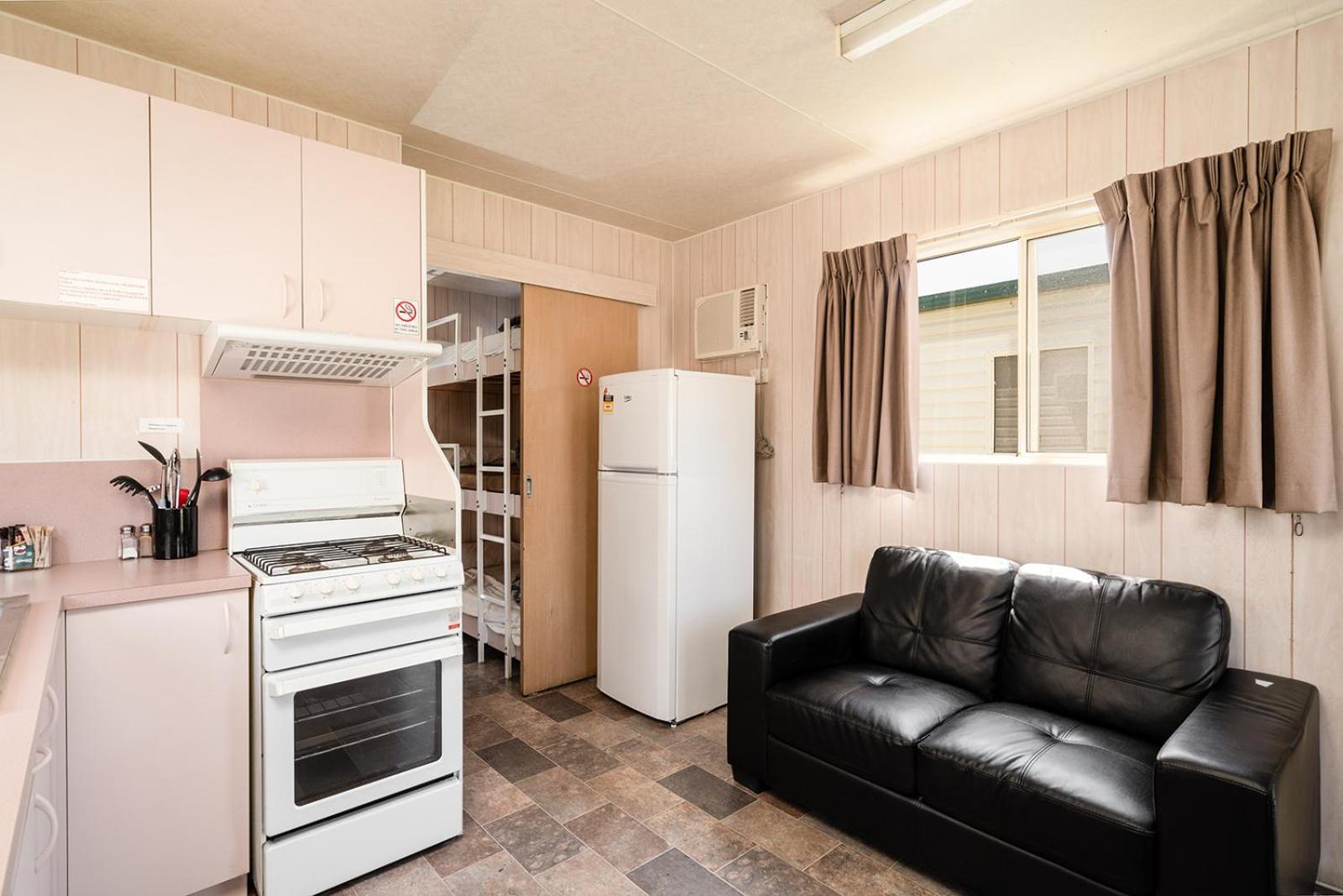 Gundagai Cabins & Tourist Park