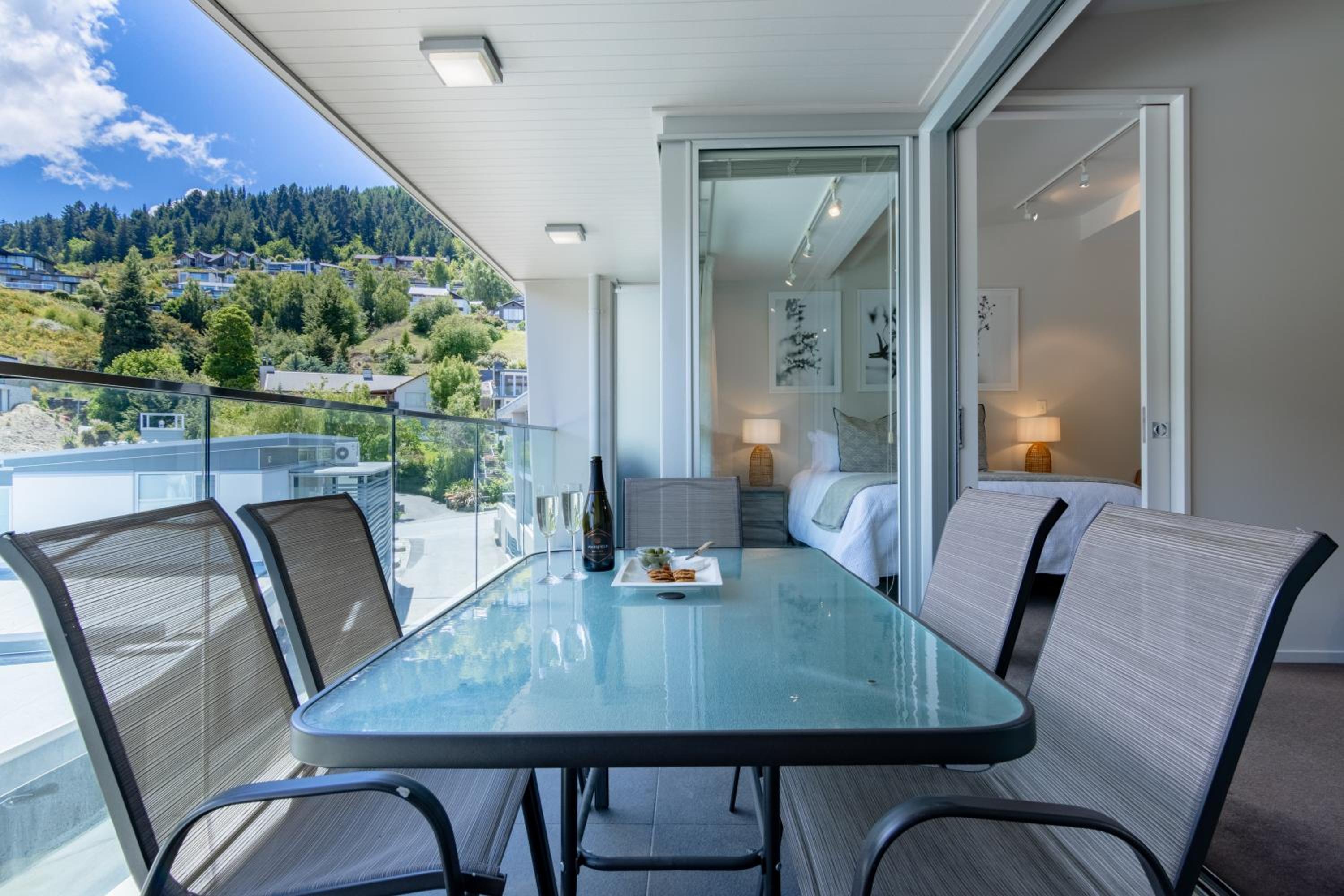 Stylish Haven Luxury Interiors in Prime Location