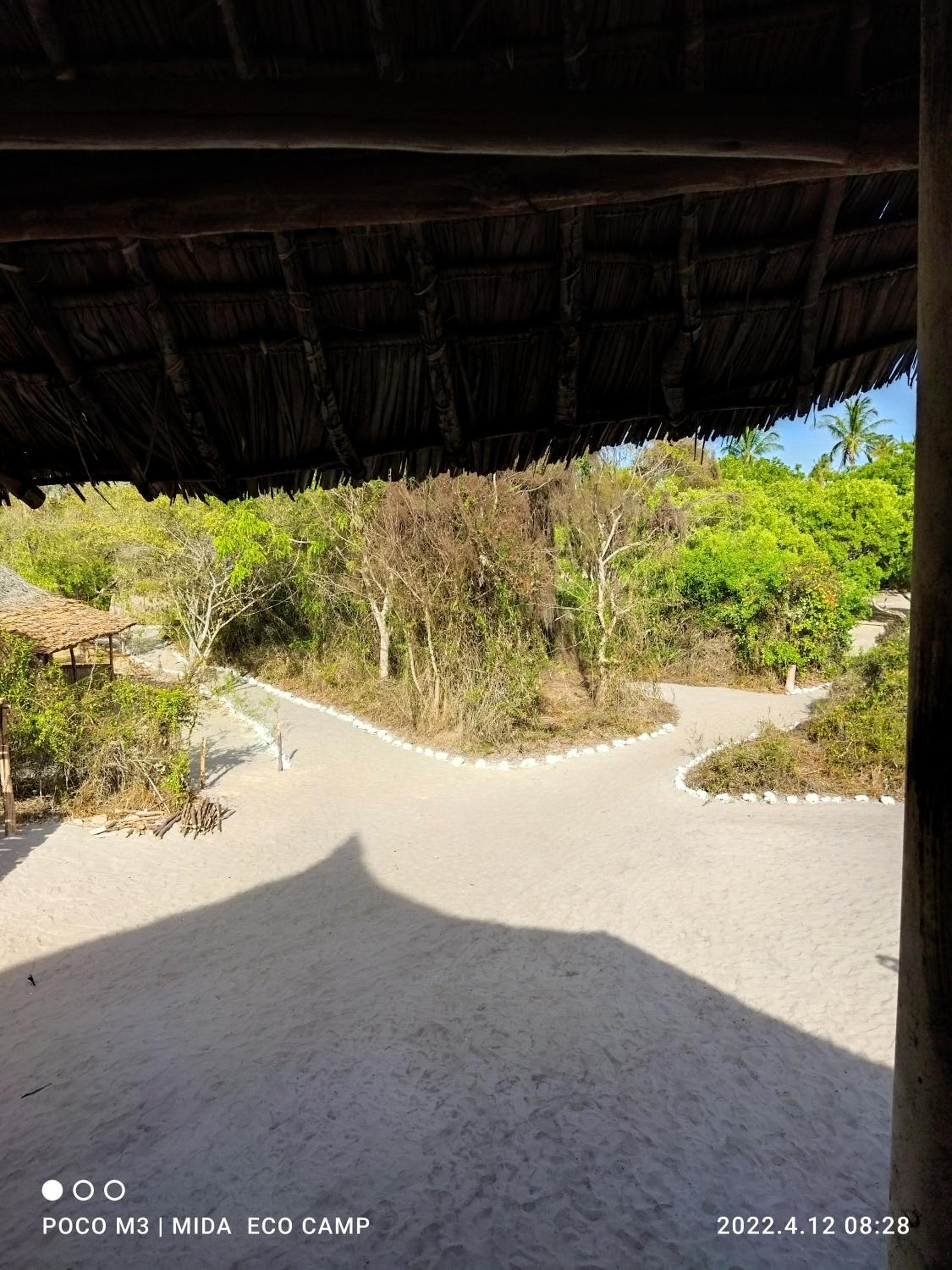 Mida Creek Eco Camp - relax in cosy cottage view 4
