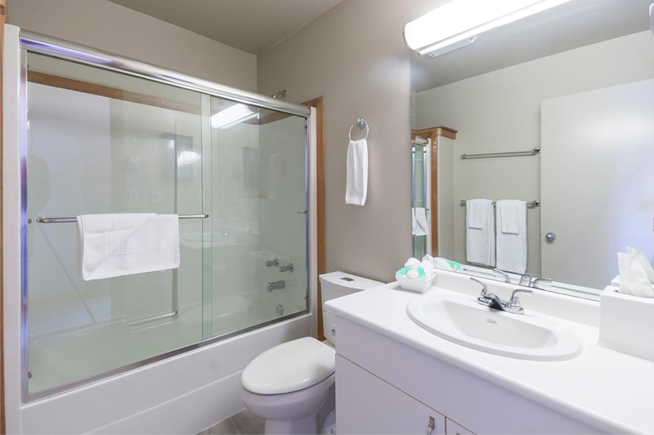 Tofino Vacations - Himwitsa Lodge - Property Image 34