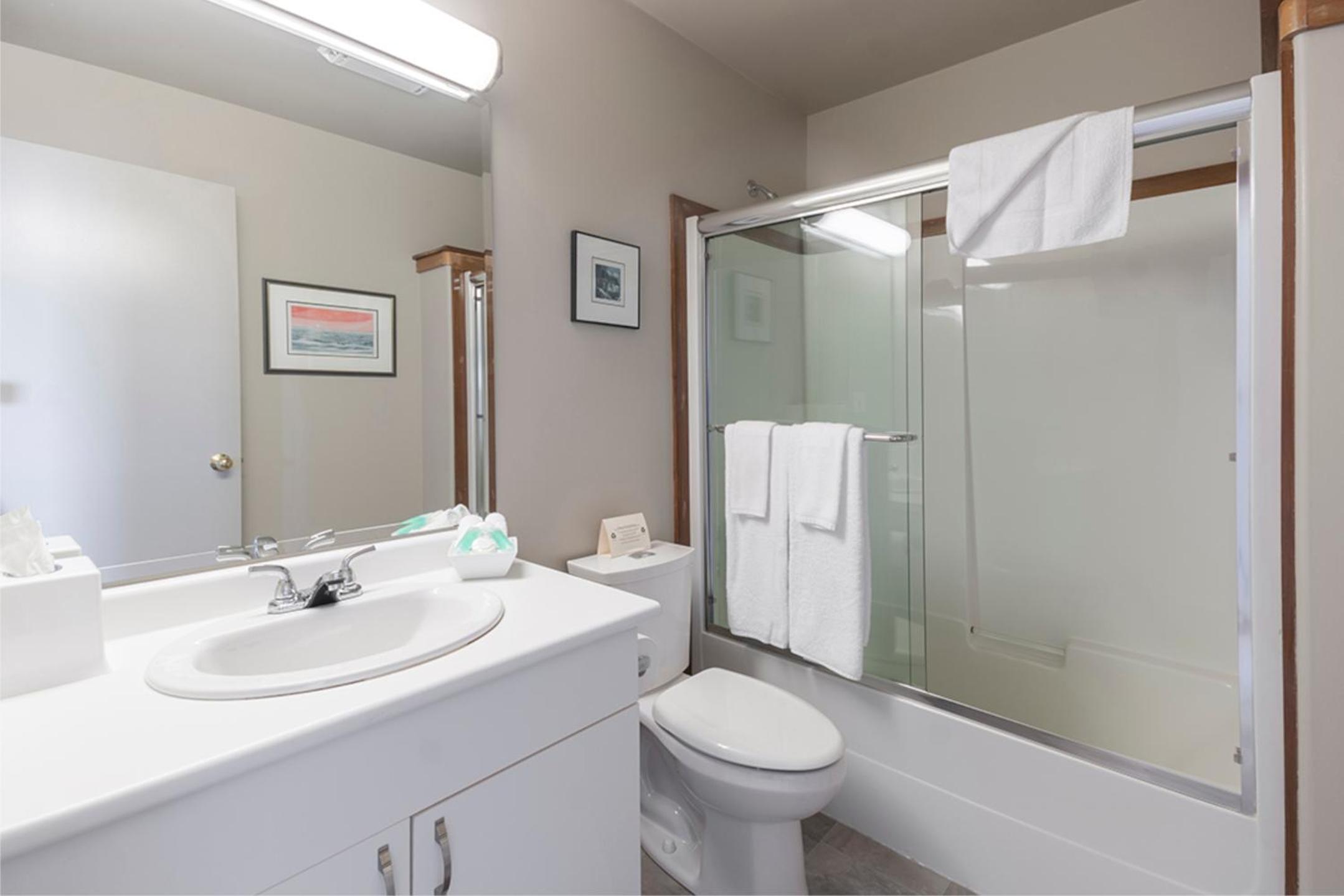 Tofino Vacations - Himwitsa Lodge - Property Image 20