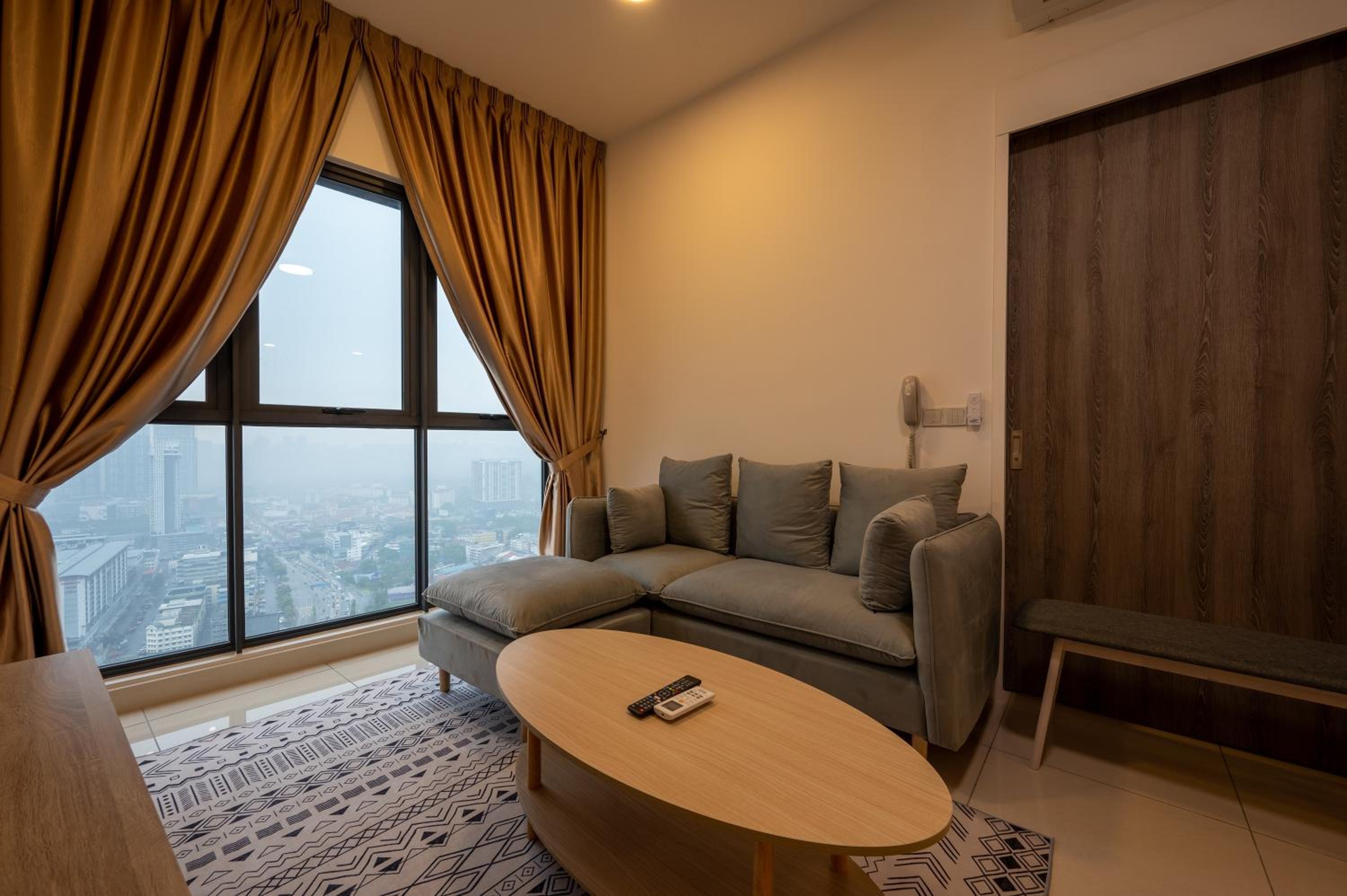Greystone Continew Residensi