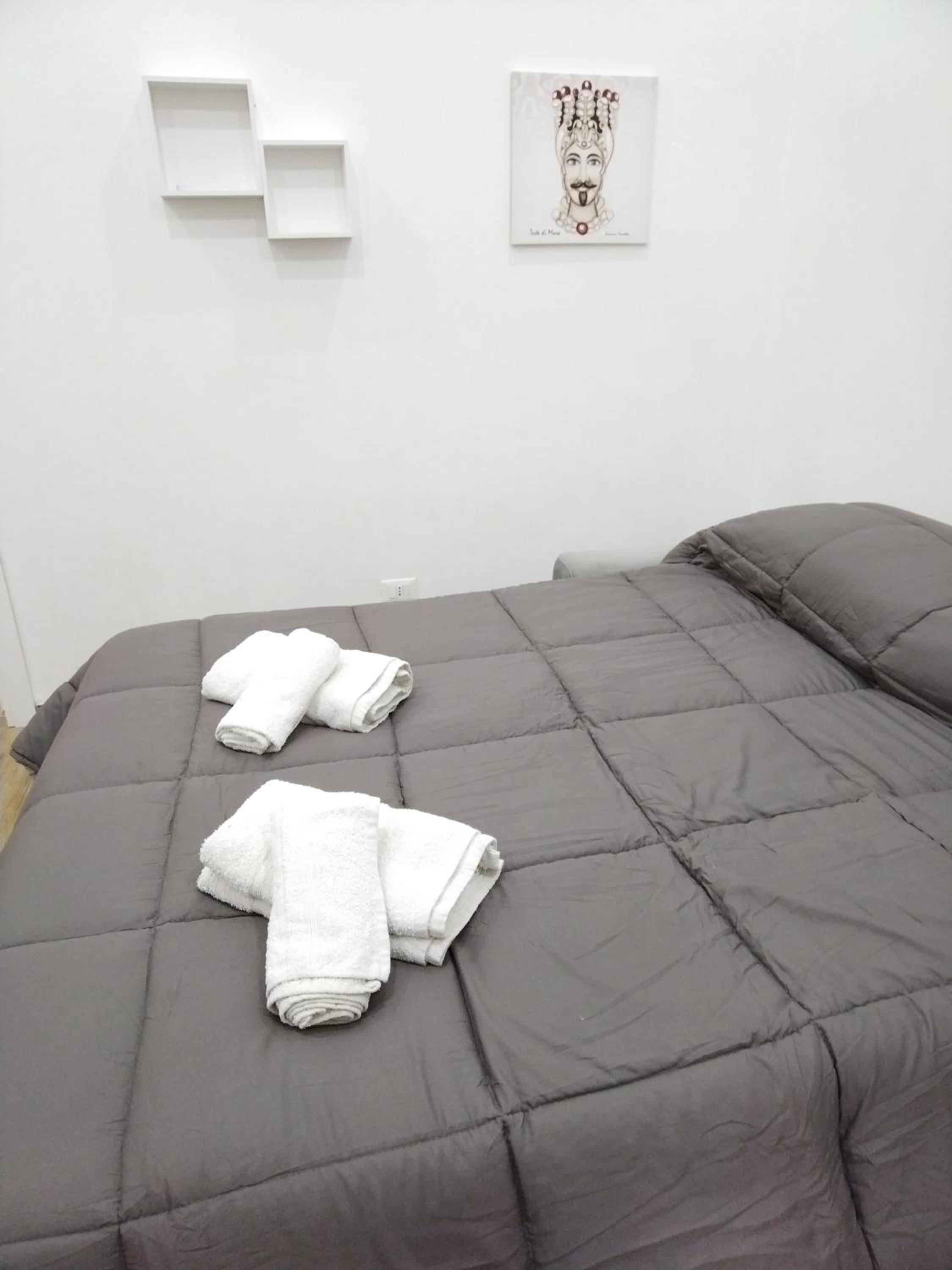 IGIEA ROOMS view 3