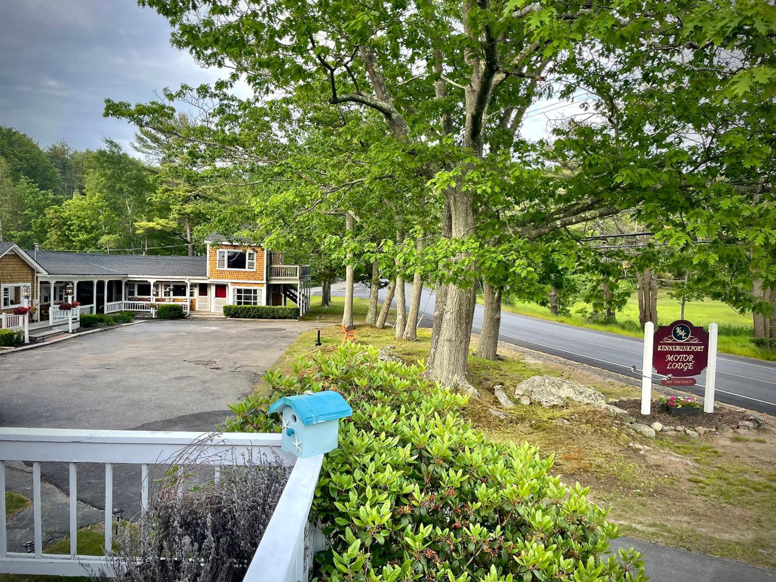 Kennebunkport Motor Lodge view 4