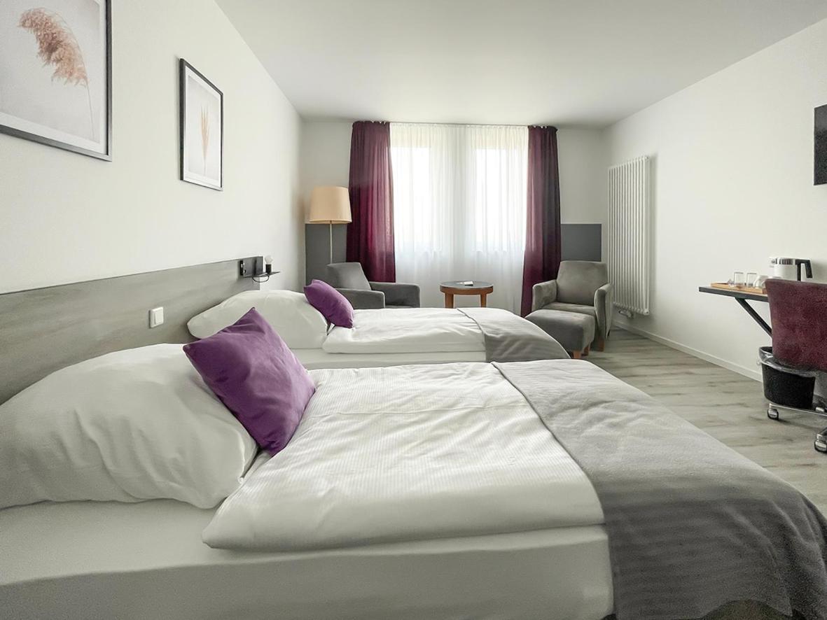 PRIMA Inn HOTEL & HOF NEURUPPIN - digitales & rezeptionsloses Motel