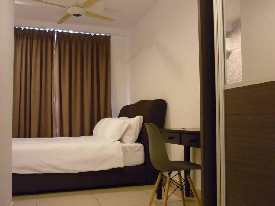 2 bedrooms & 2 bathrooms near new Gurney Bay photo 4