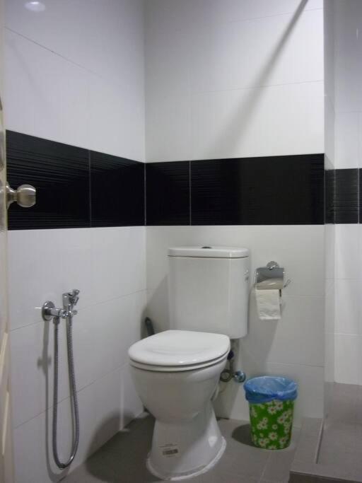2 bedrooms & 2 bathrooms near new Gurney Bay photo 5