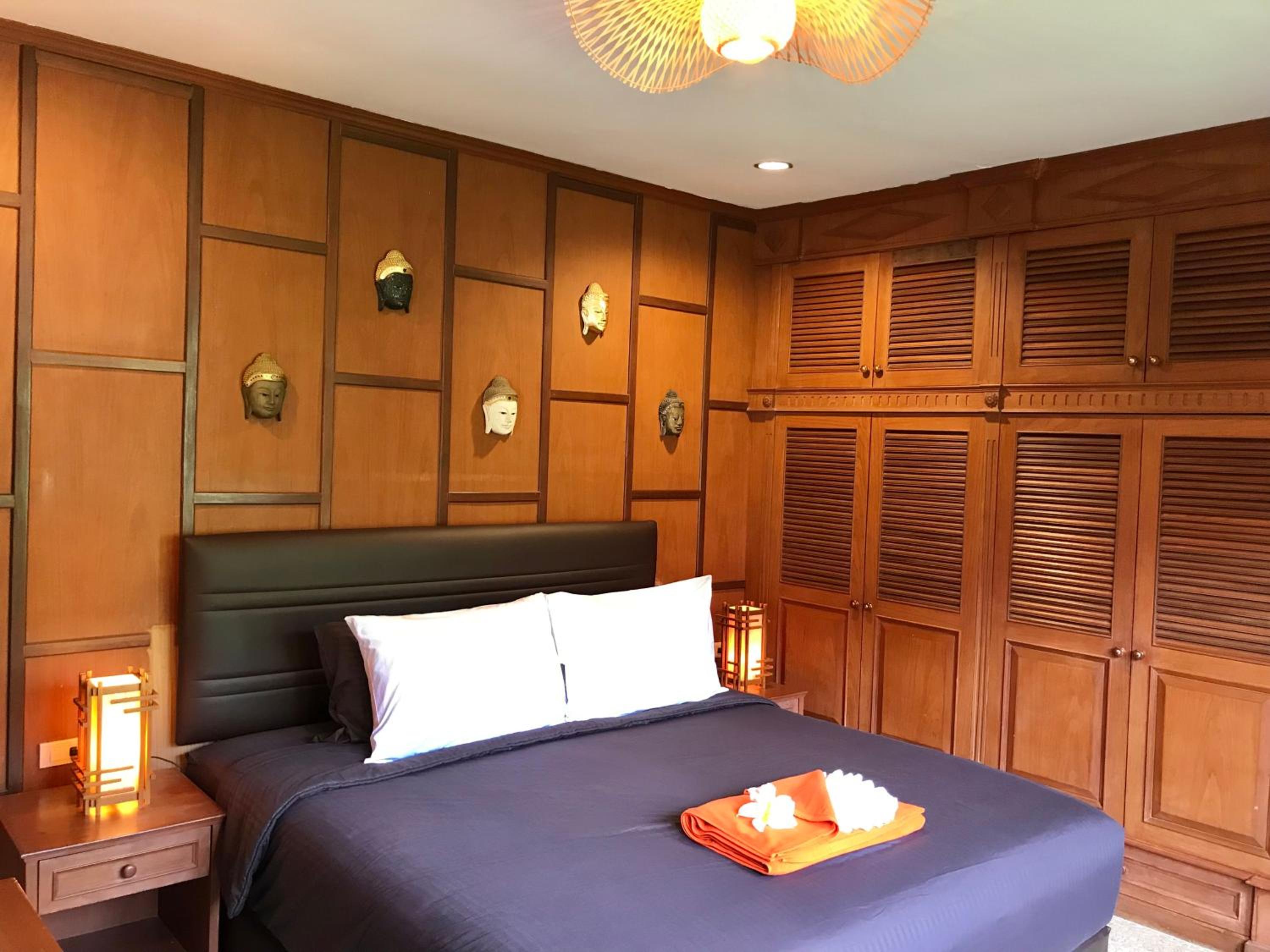 Baan Laem Noi Villa's