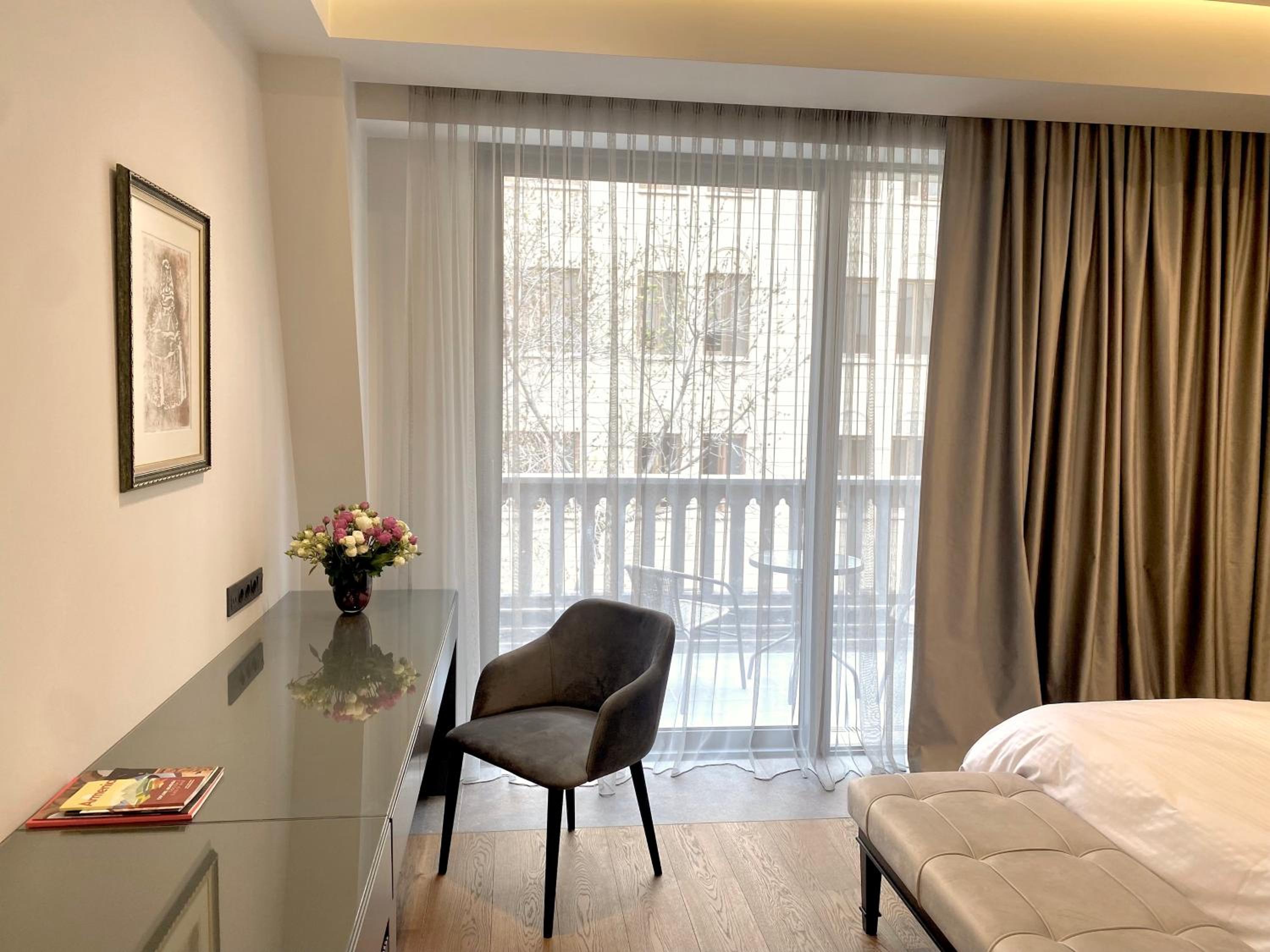 Heart of Yerevan - City Center Luxury Apartments