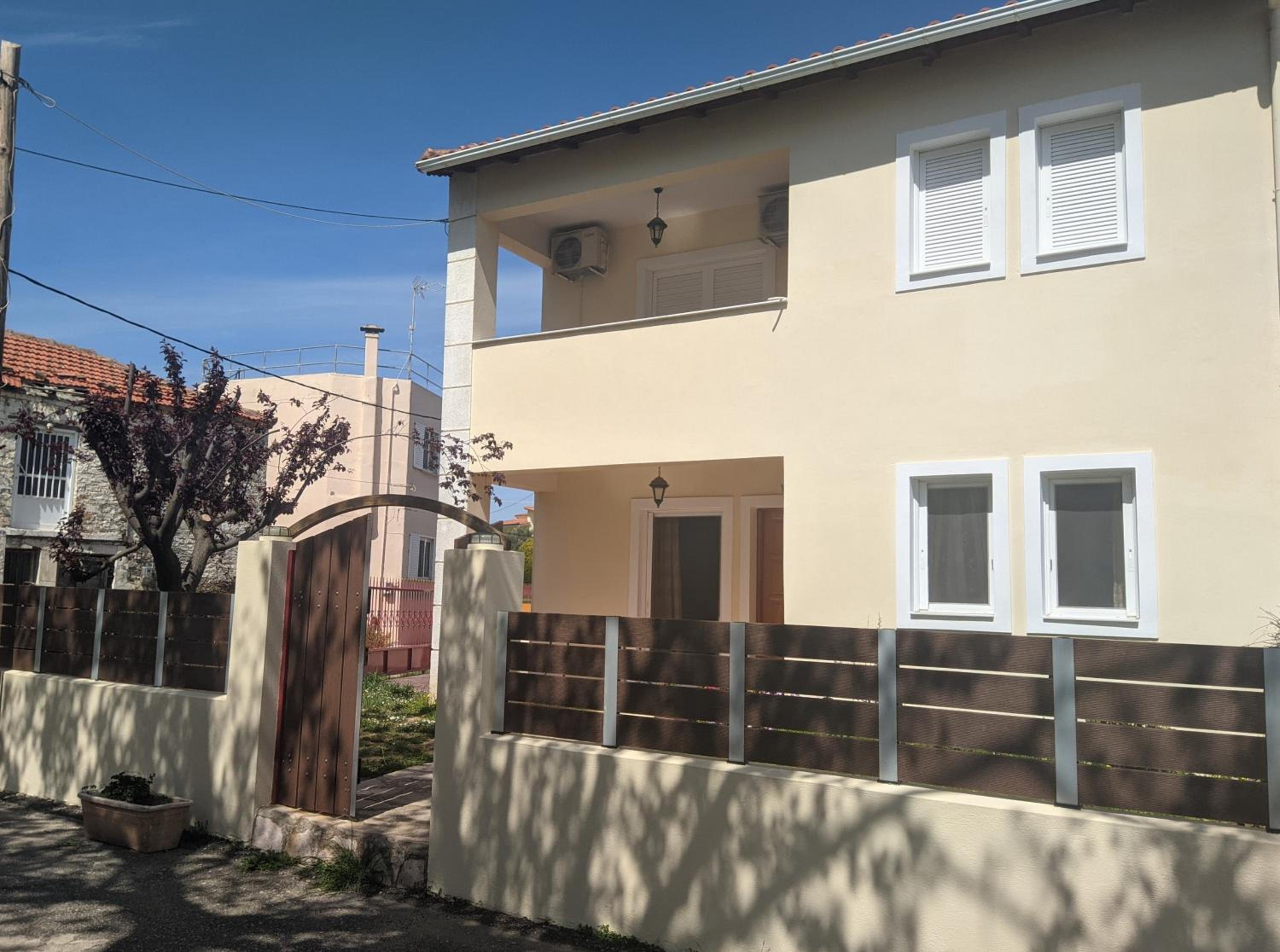 Villa the Platanus Tree view 2