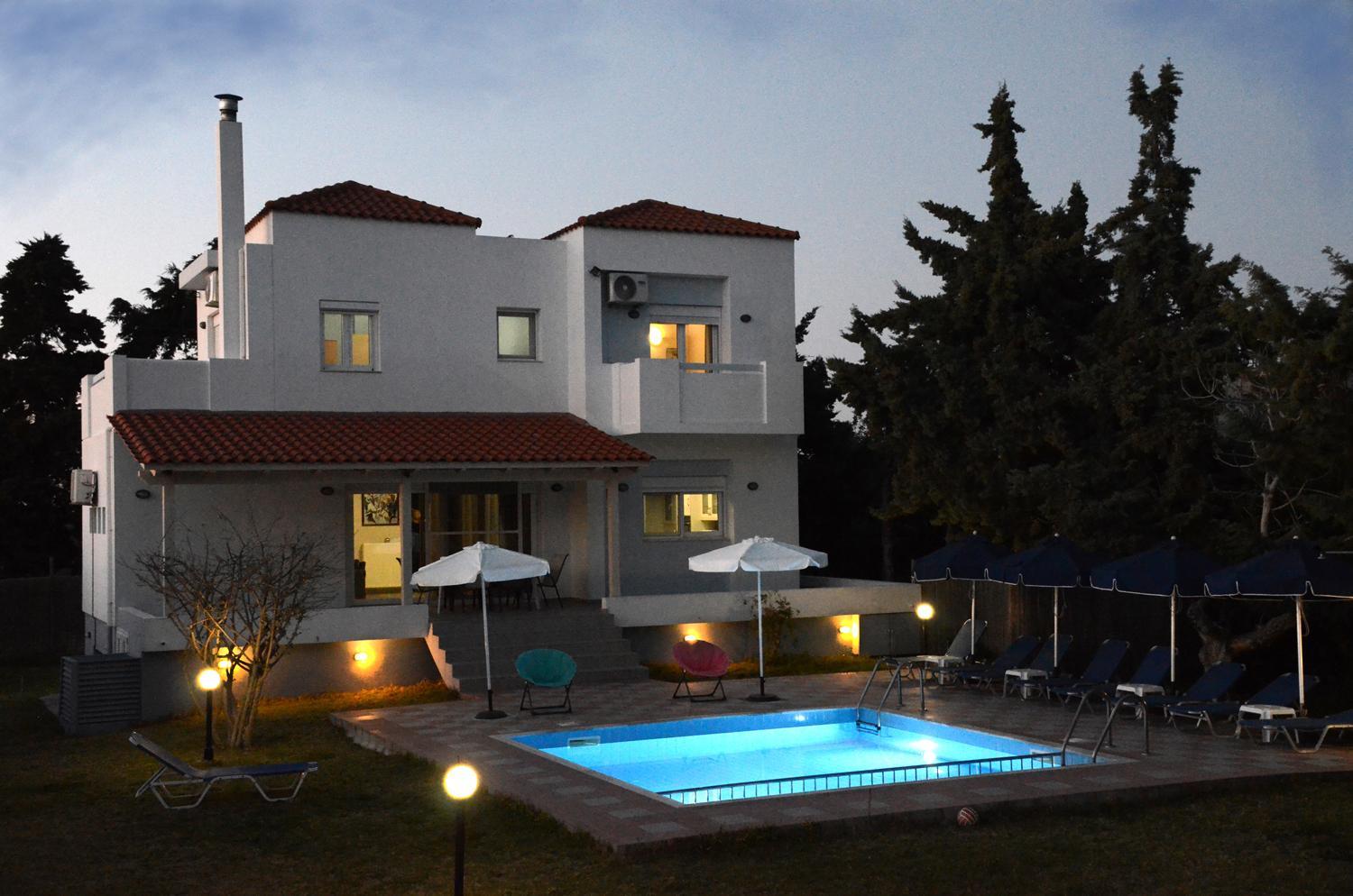 Hotel Romantic Evas Cottage - Image 1