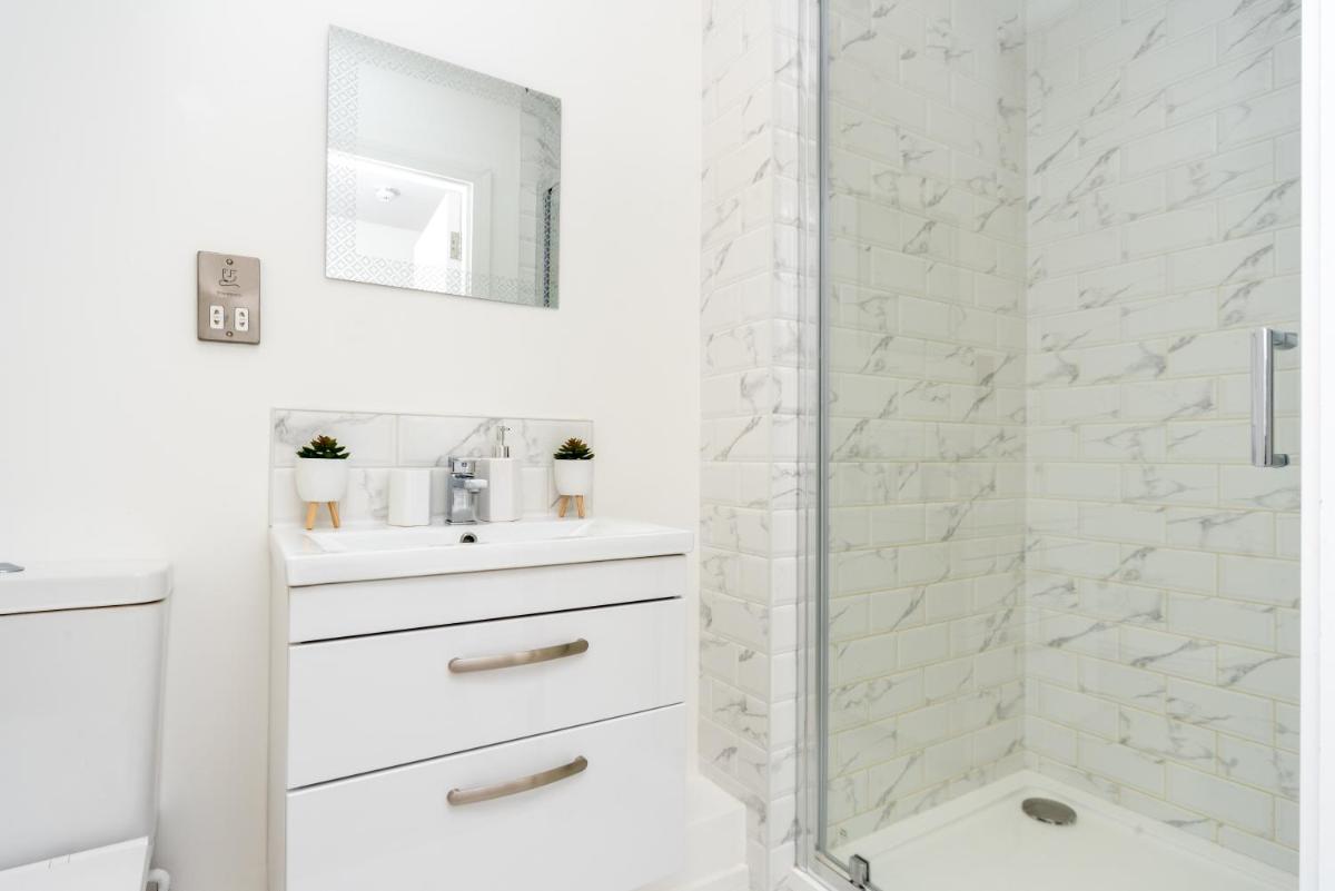 Kings Lynn Vacations - Modern Apartments in Kings Lynn with Free Wi-Fi - Property Image 13