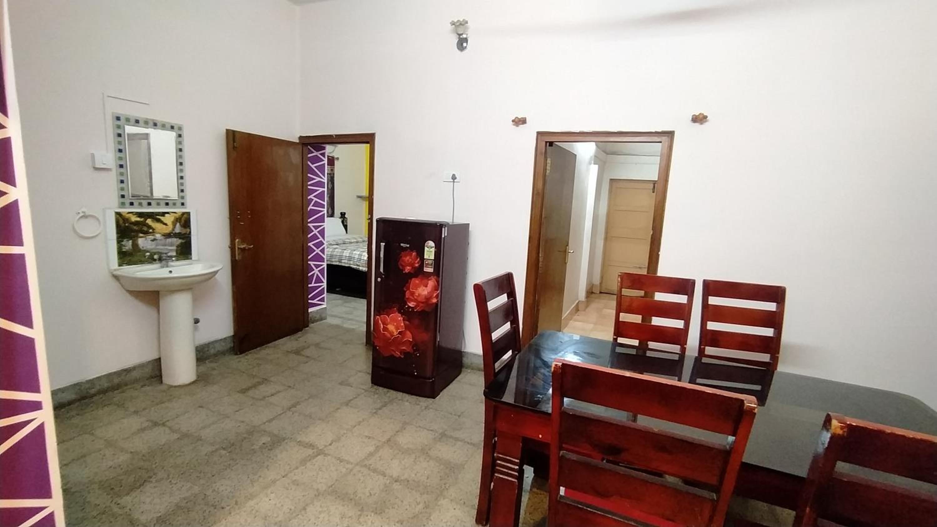 Kushi HomeStay Guest House view 2