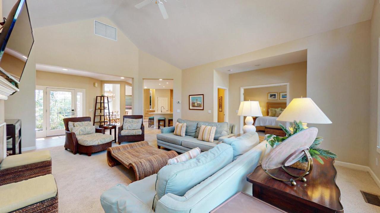6 Flagg Dr view 5