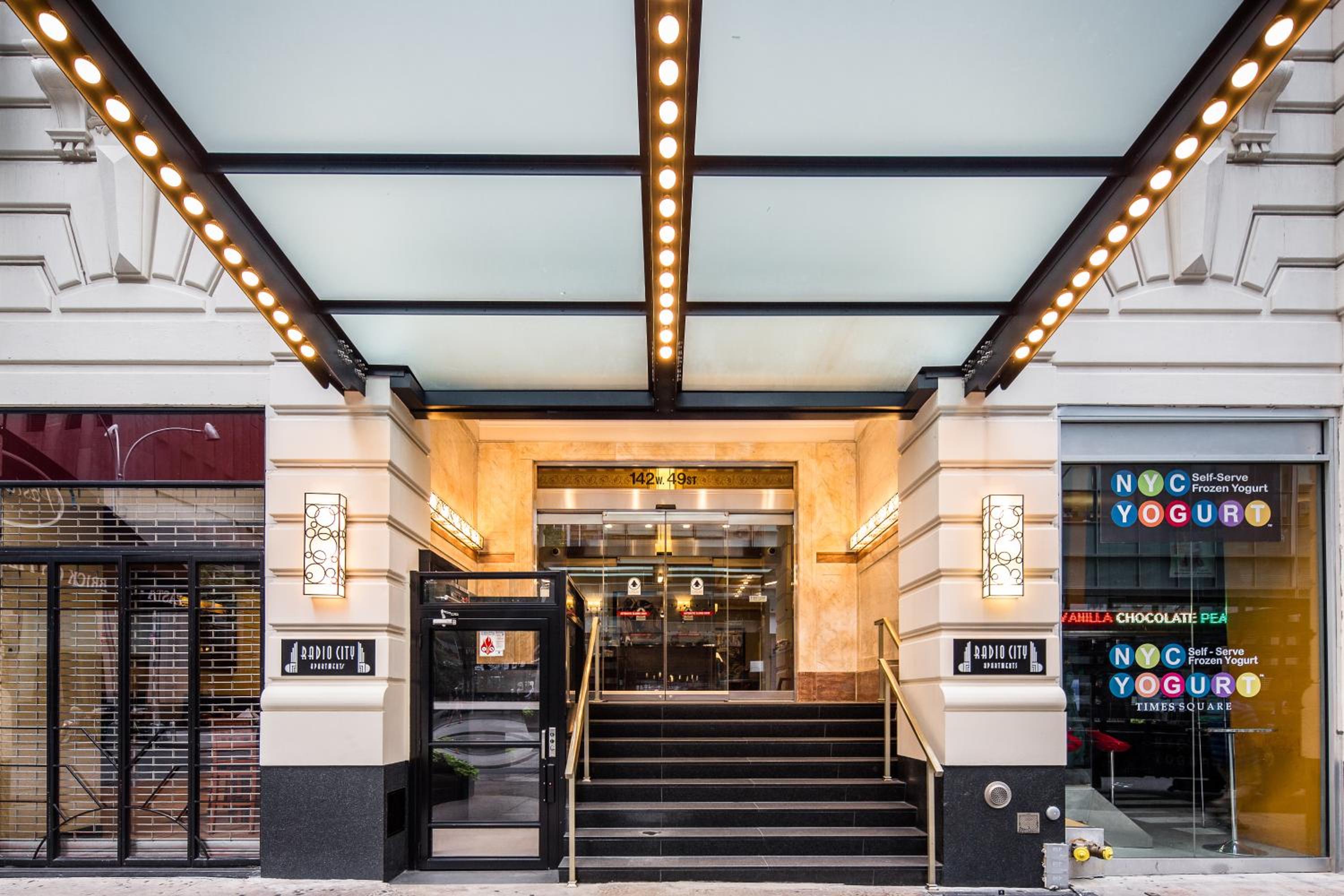 Hotel Radio City Apartments - Image 1