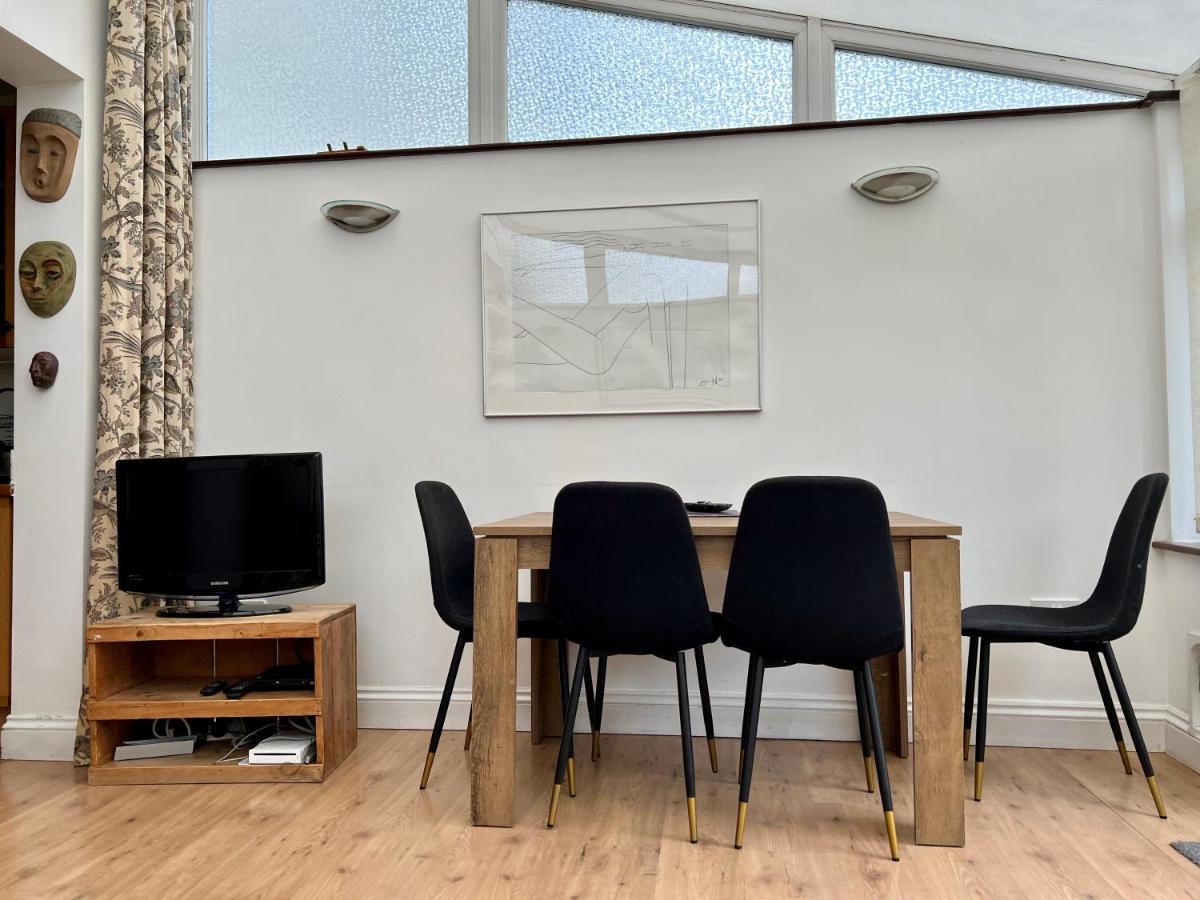 Edencourt Apartment