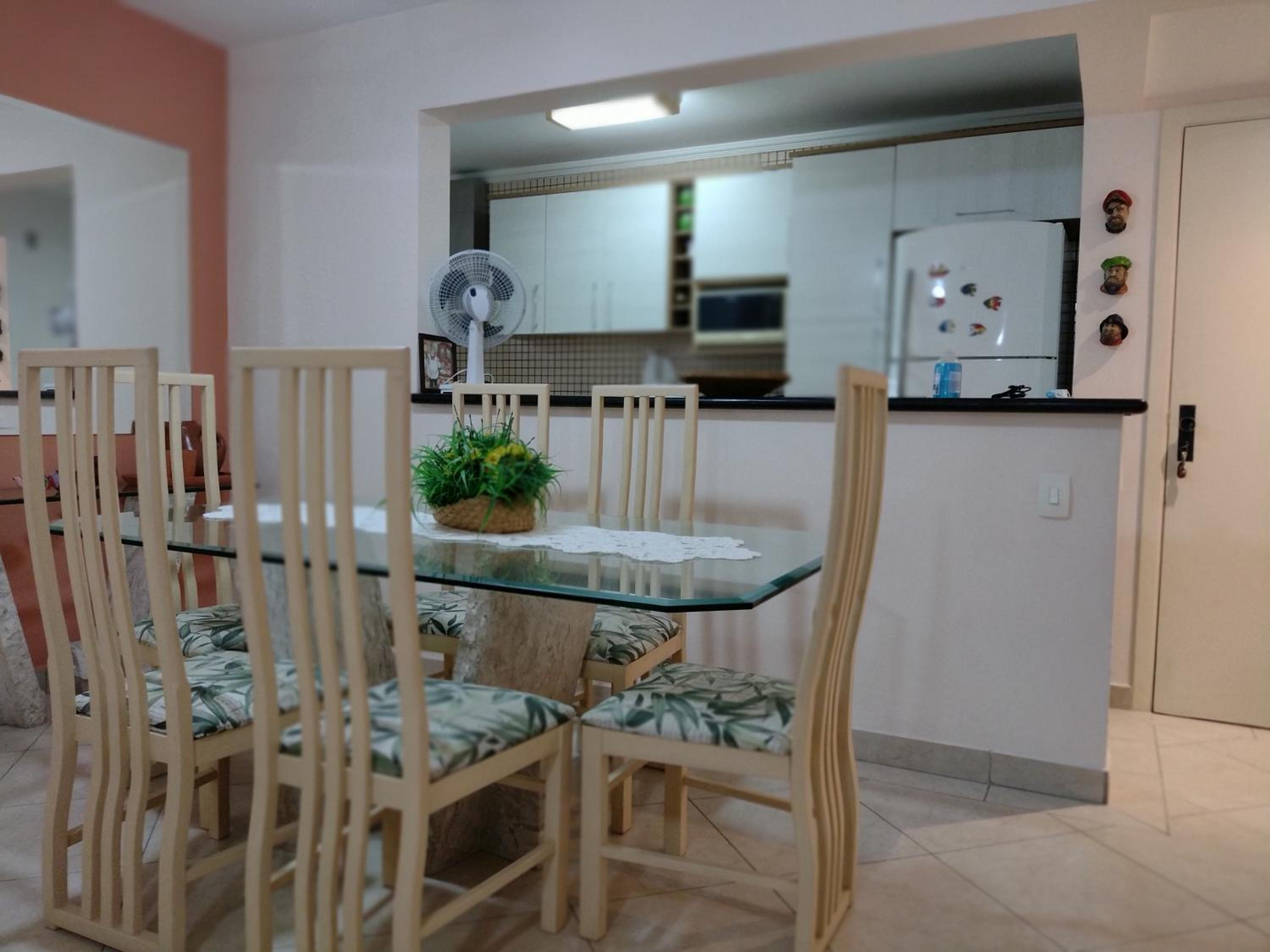 Apartamento amplo próximo a praia - Faça tudo a pé view 4