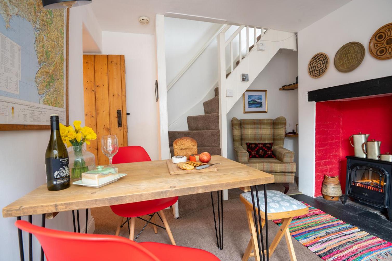 Cottage in heart of Dolgellau with parking view 3