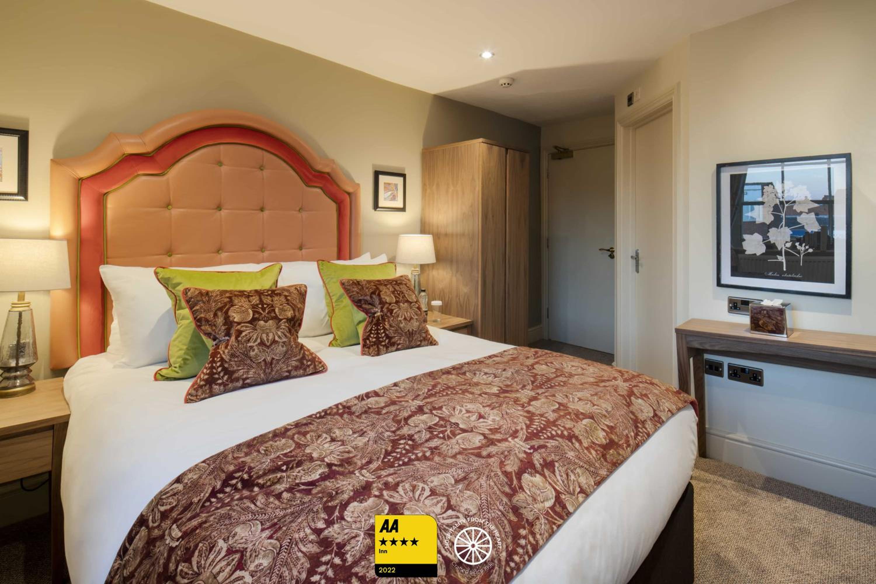 Tewkesbury Vacations - The Tudor House Hotel, Tewkesbury, Gloucestershire - Property Image 4