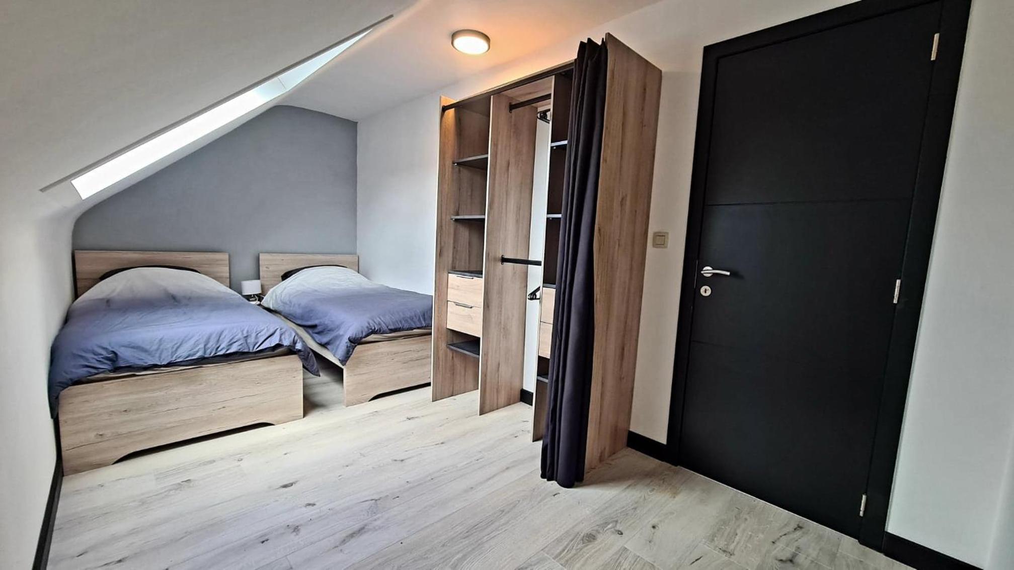 Gîte au 14 - au calme avec jardin , proche de Dinant