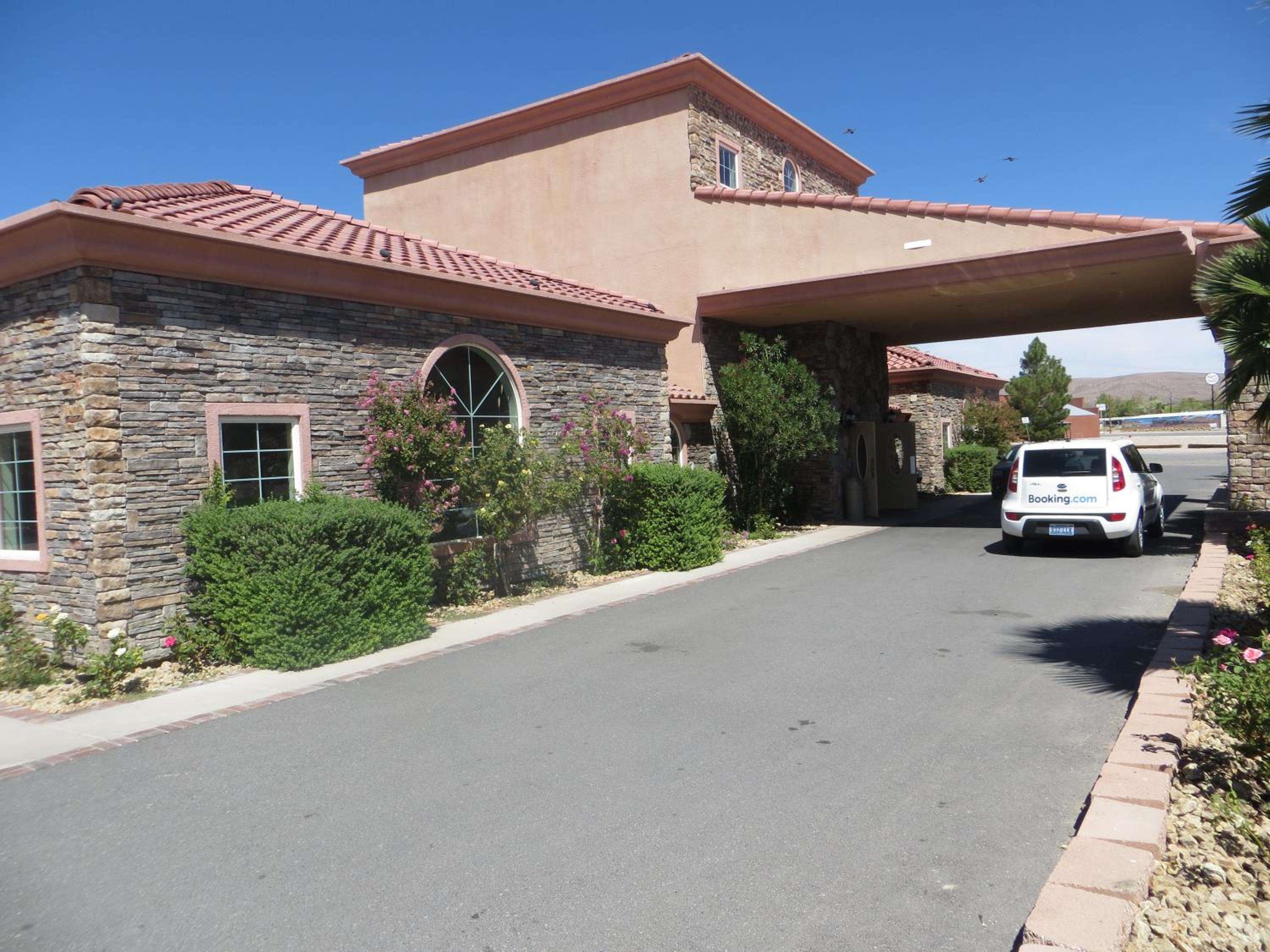 Death Valley Inn view 3