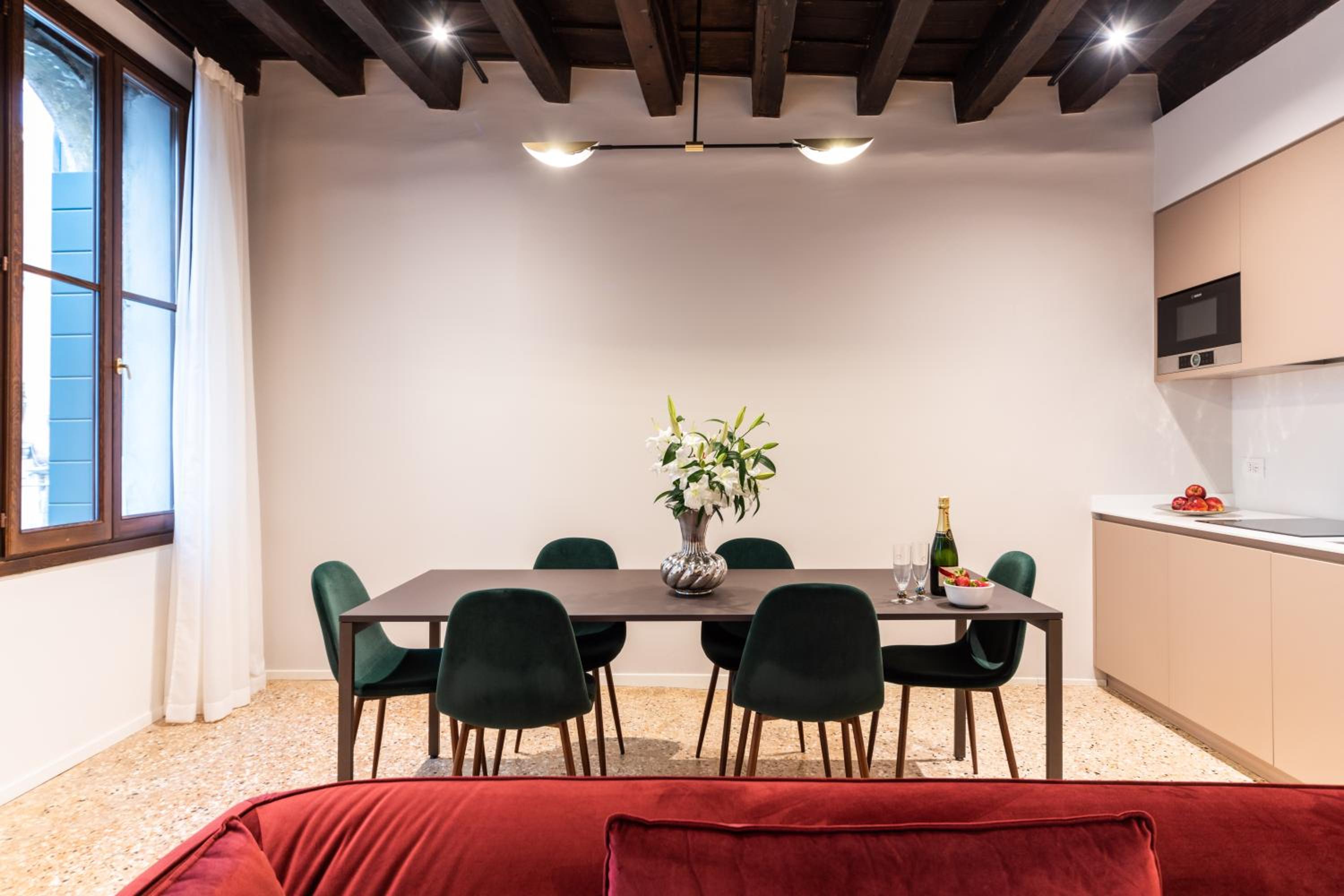 Palazzo Miracoli Apartments