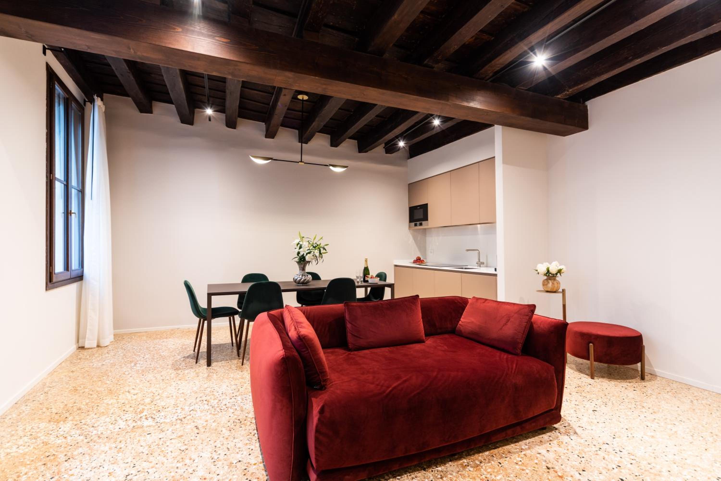 Palazzo Miracoli Apartments