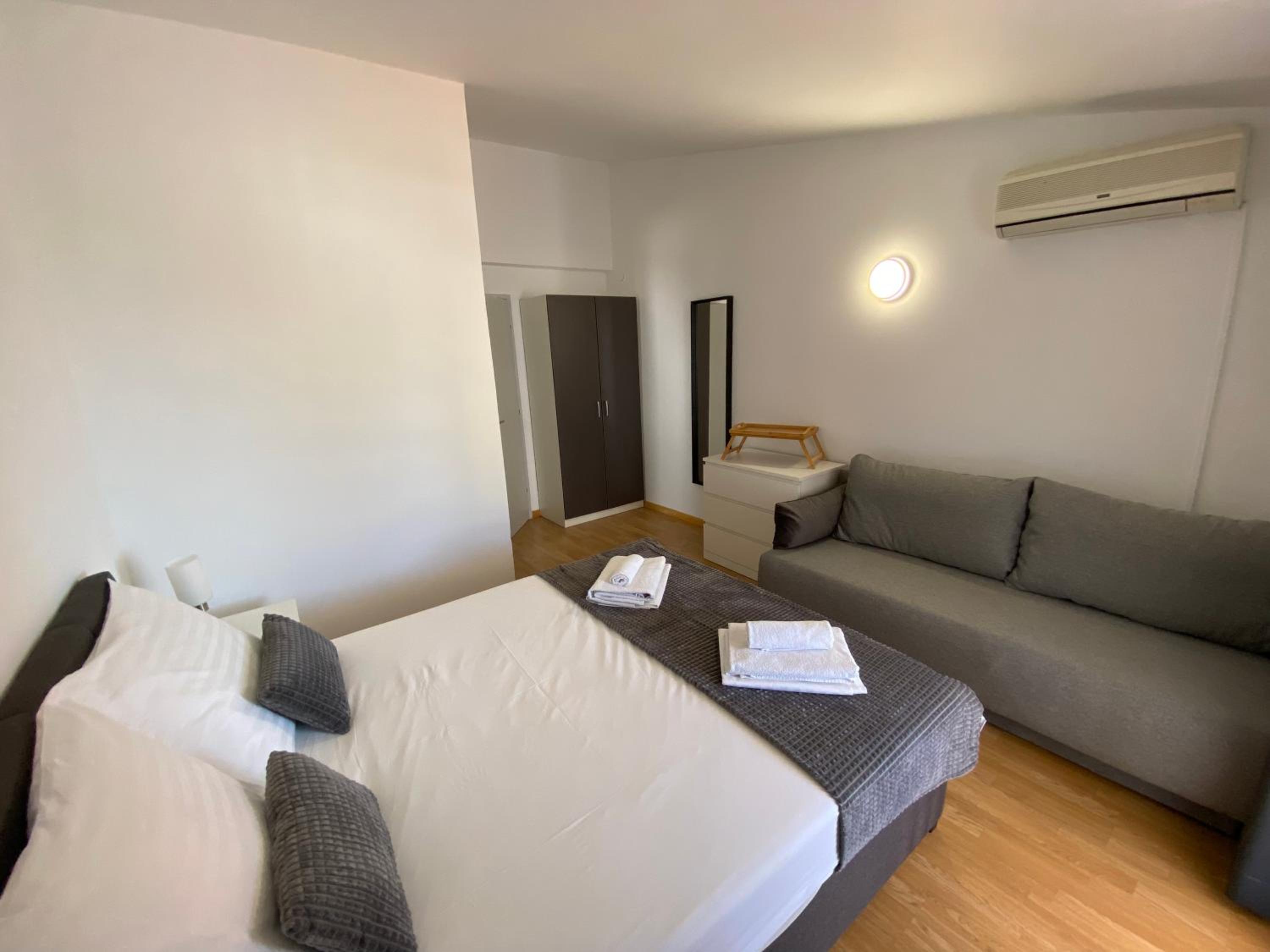 Maritom Apartments