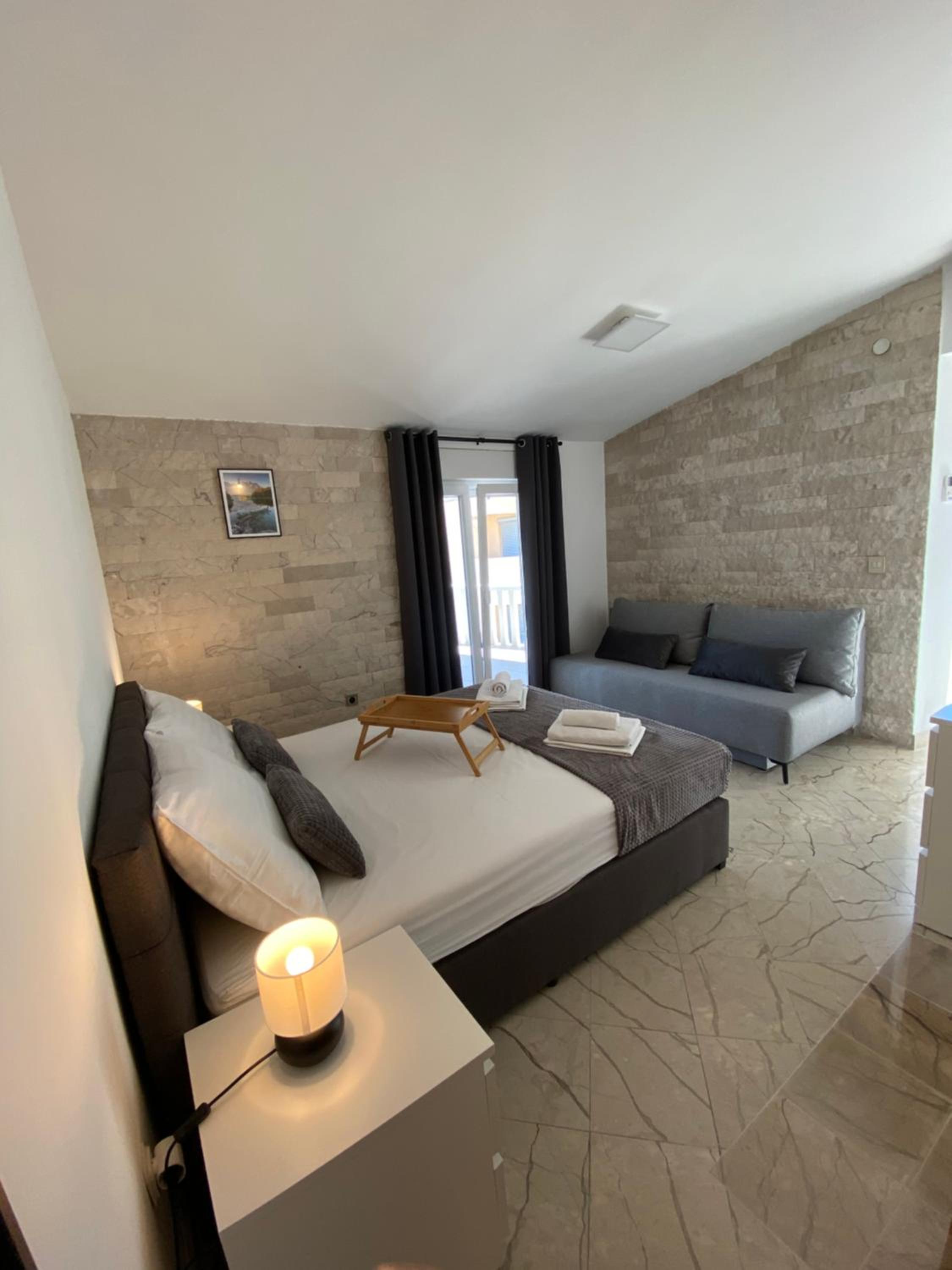 Maritom Apartments