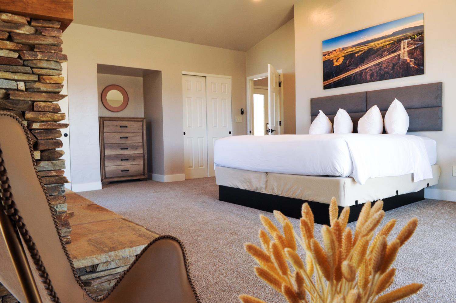 Royal Gorge Cabins