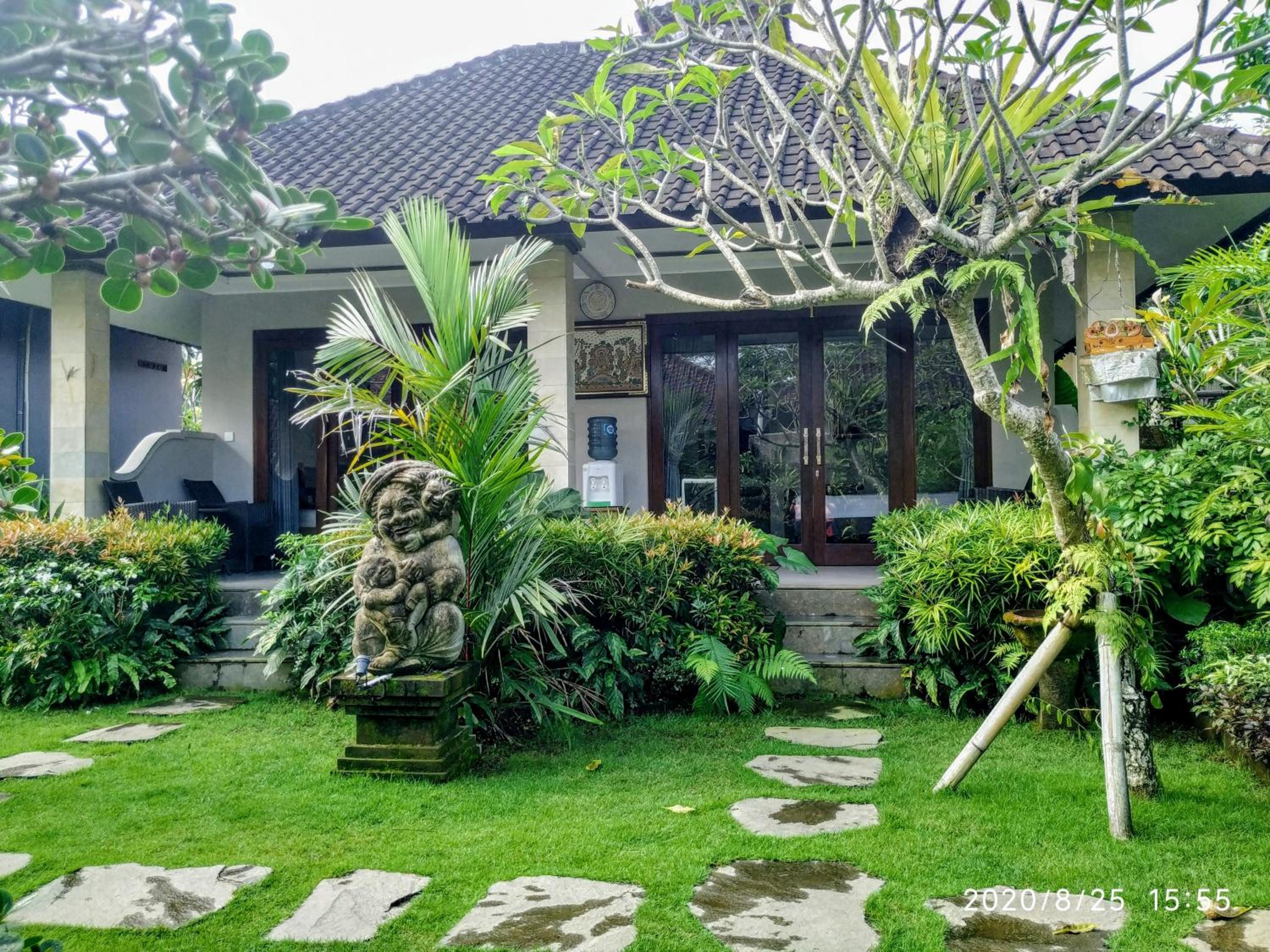 Hotel Putu's Paradise Guesthouse - Image 1